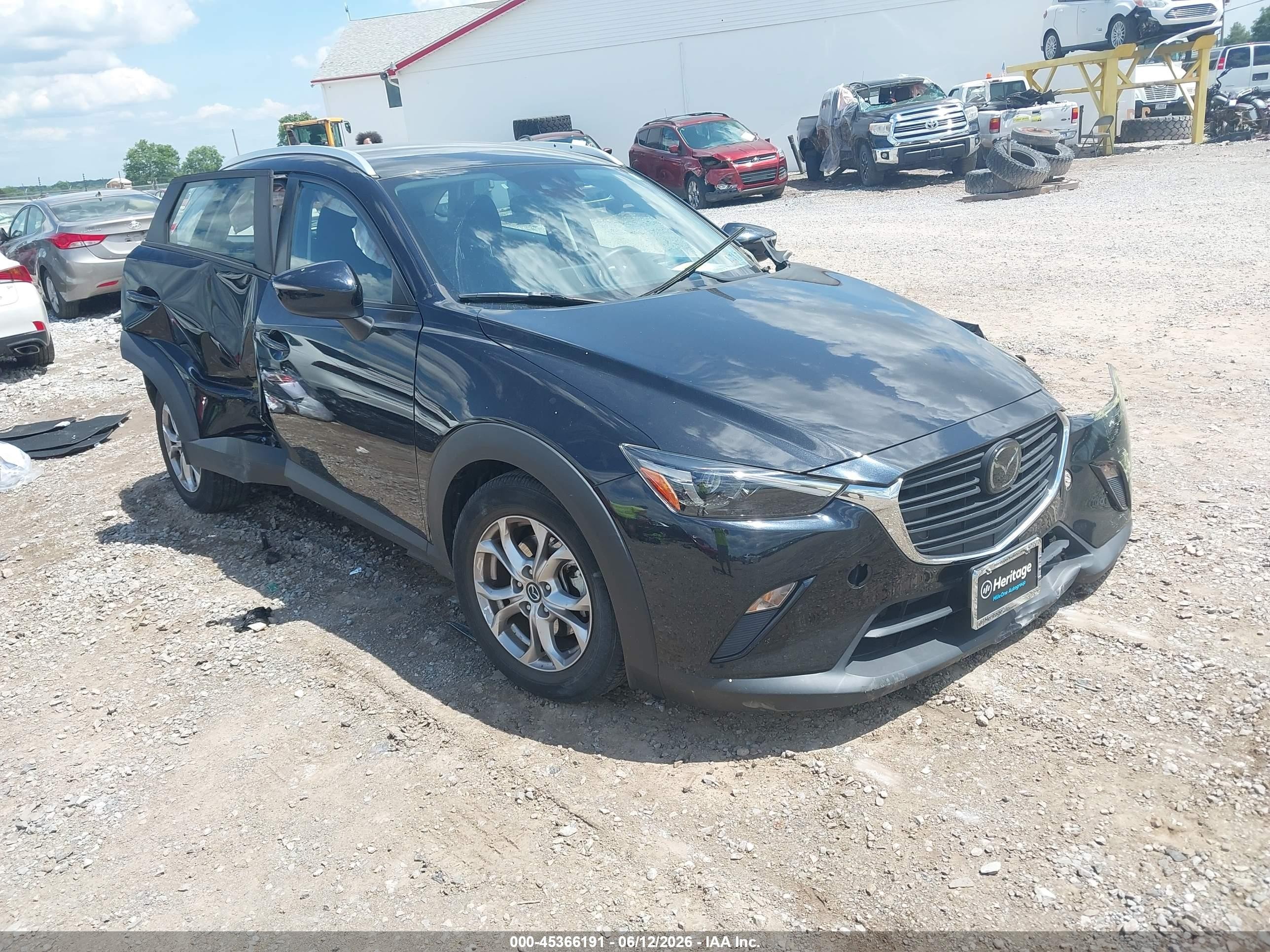 2021 Mazda CX-3 Sport, VIN JM1DKFB71M1516621 — Front end