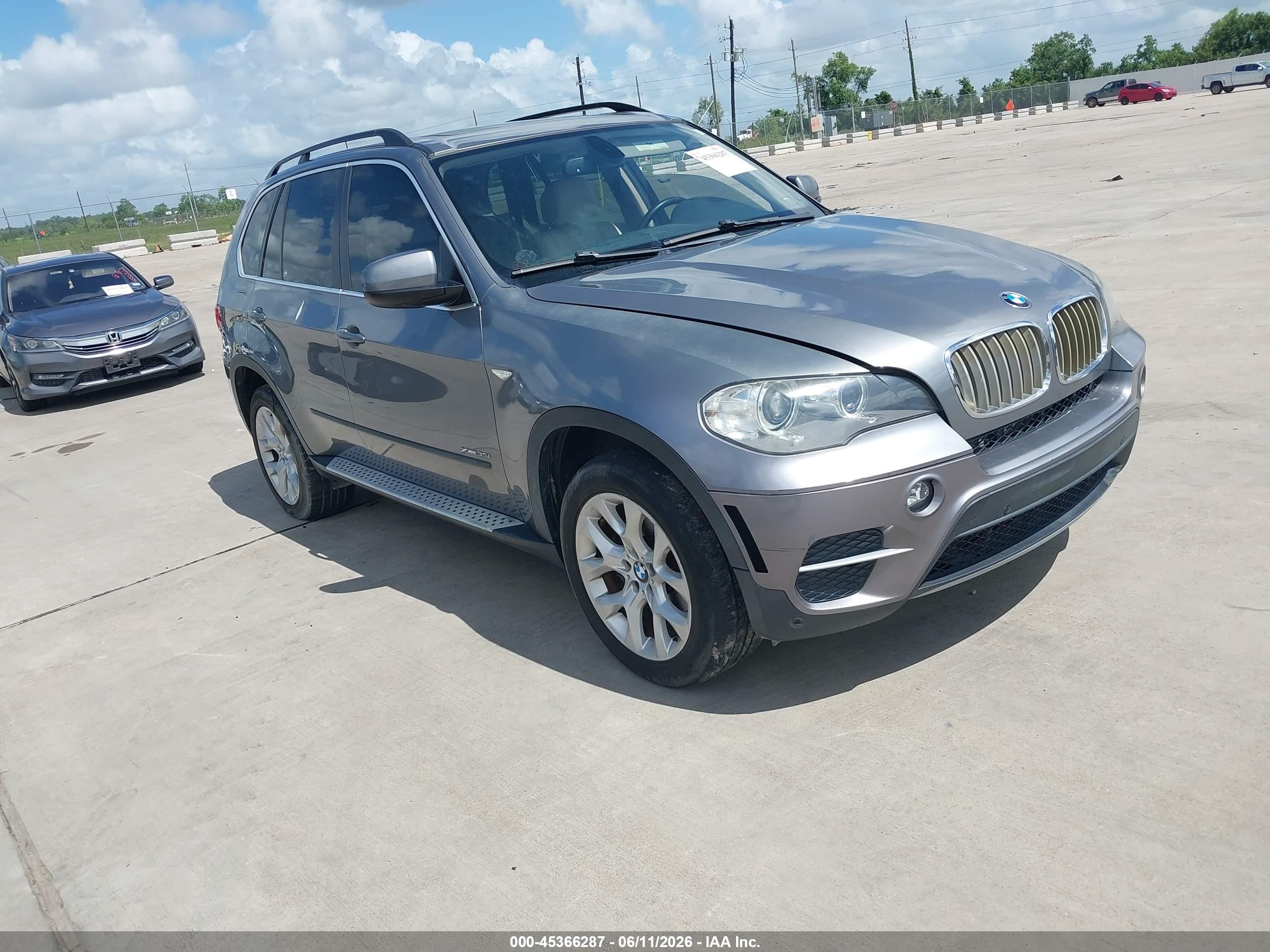 2013 BMW X5 xDrive35i, VIN 5UXZV4C58DL993628 — Repossession