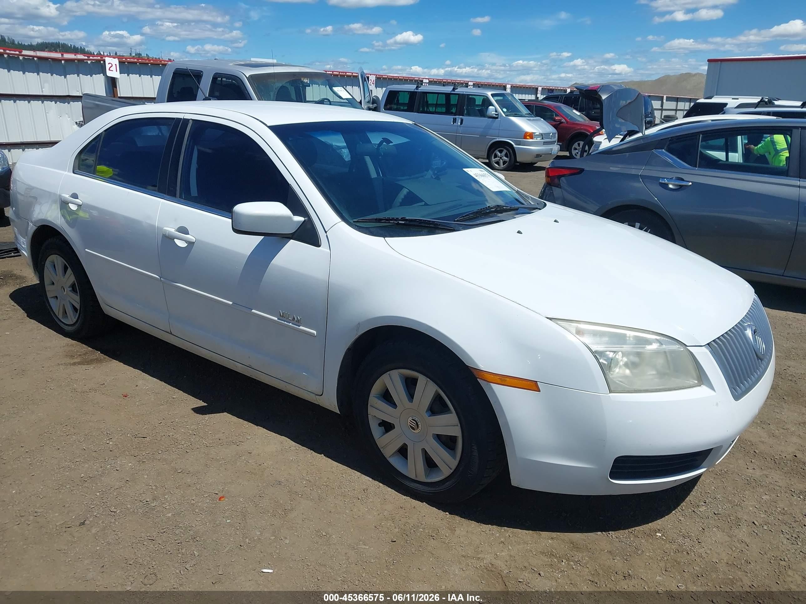 2007 Mercury Milan, VIN 3MEHM07Z27R628579 — Normal wear