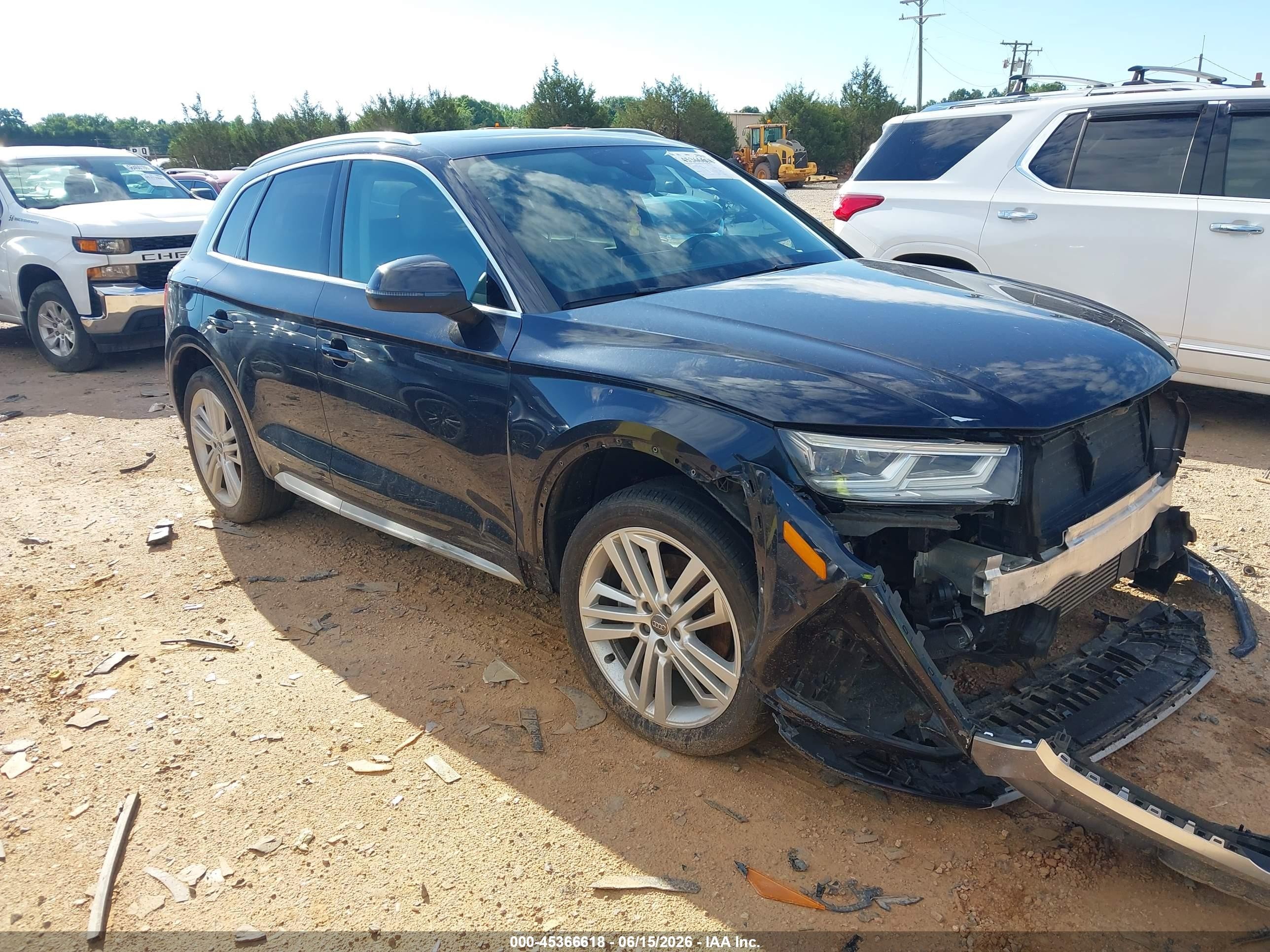 2019 Audi Q5 Premium Plus, VIN WA1BNAFYXK2090711 — Front end