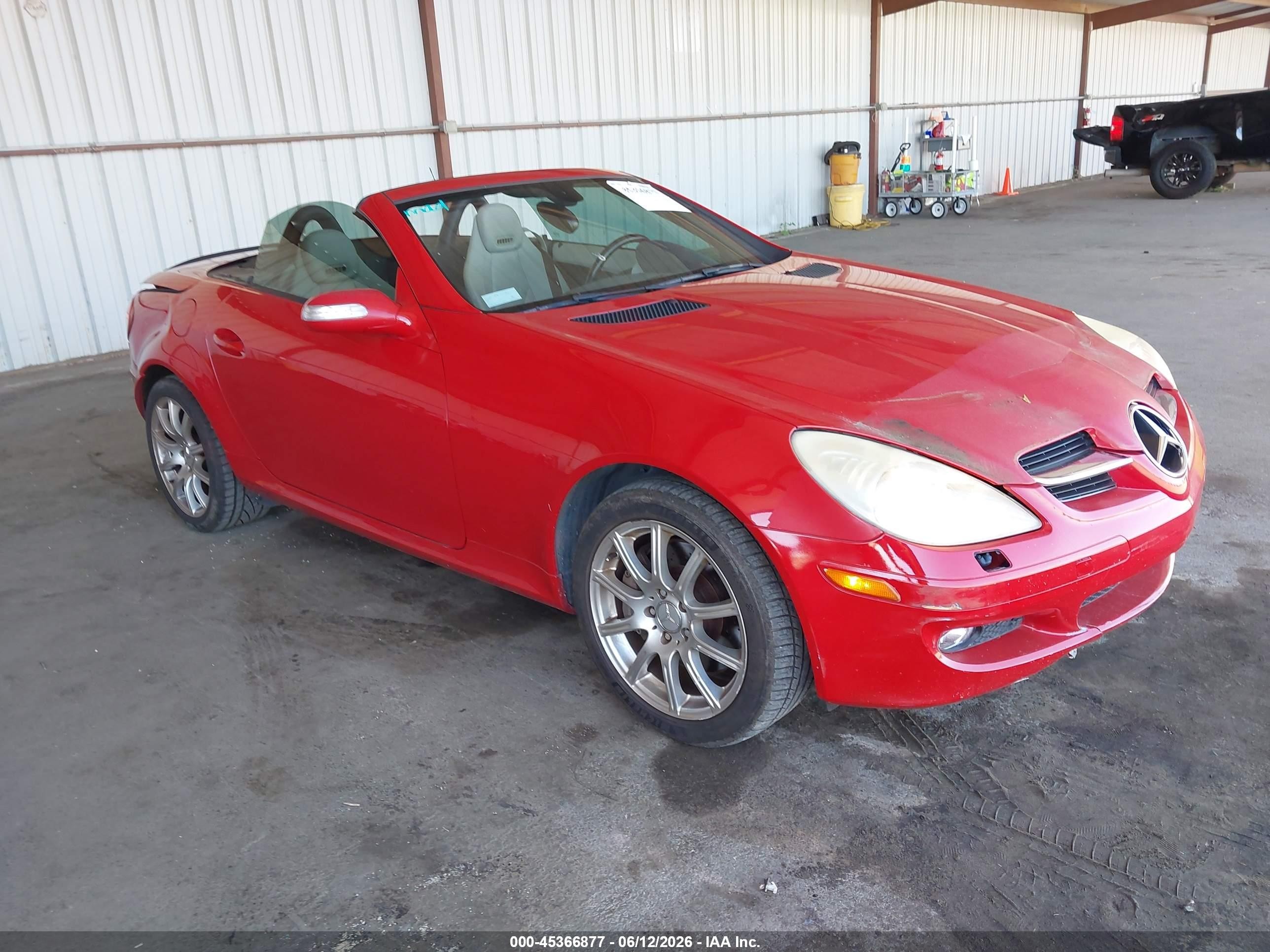 2006 Mercedes-Benz SLK 350, VIN WDBWK56F76F082729 — Rear end