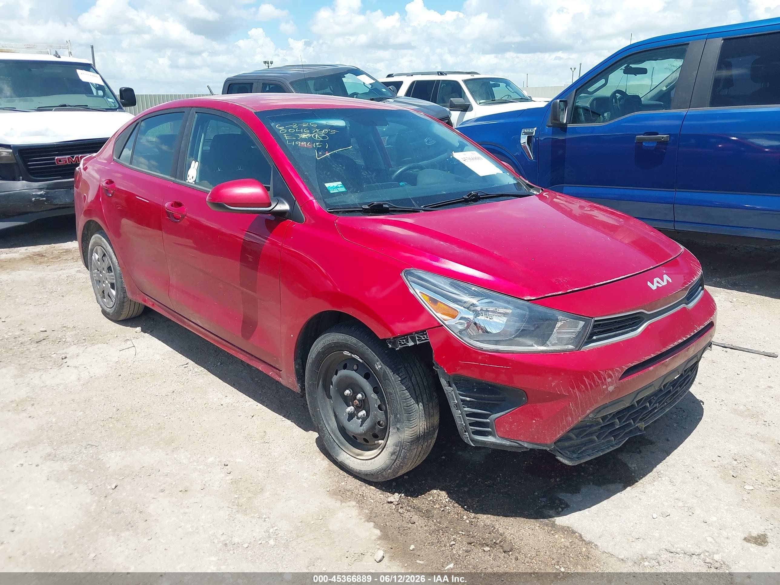 2022 Kia Rio S, VIN 3KPA24AD7NE499451 — Front end