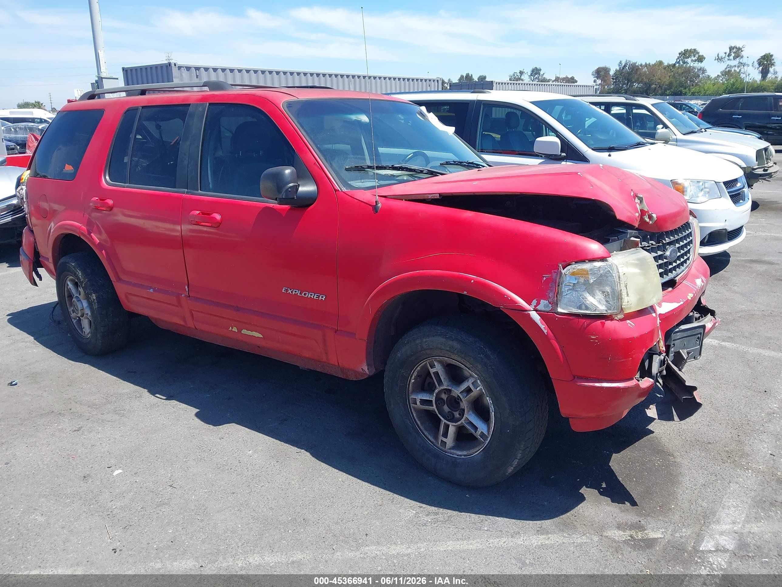 2002 Ford Explorer XLT, VIN 1FMZU63E22ZC37010 — Rear end