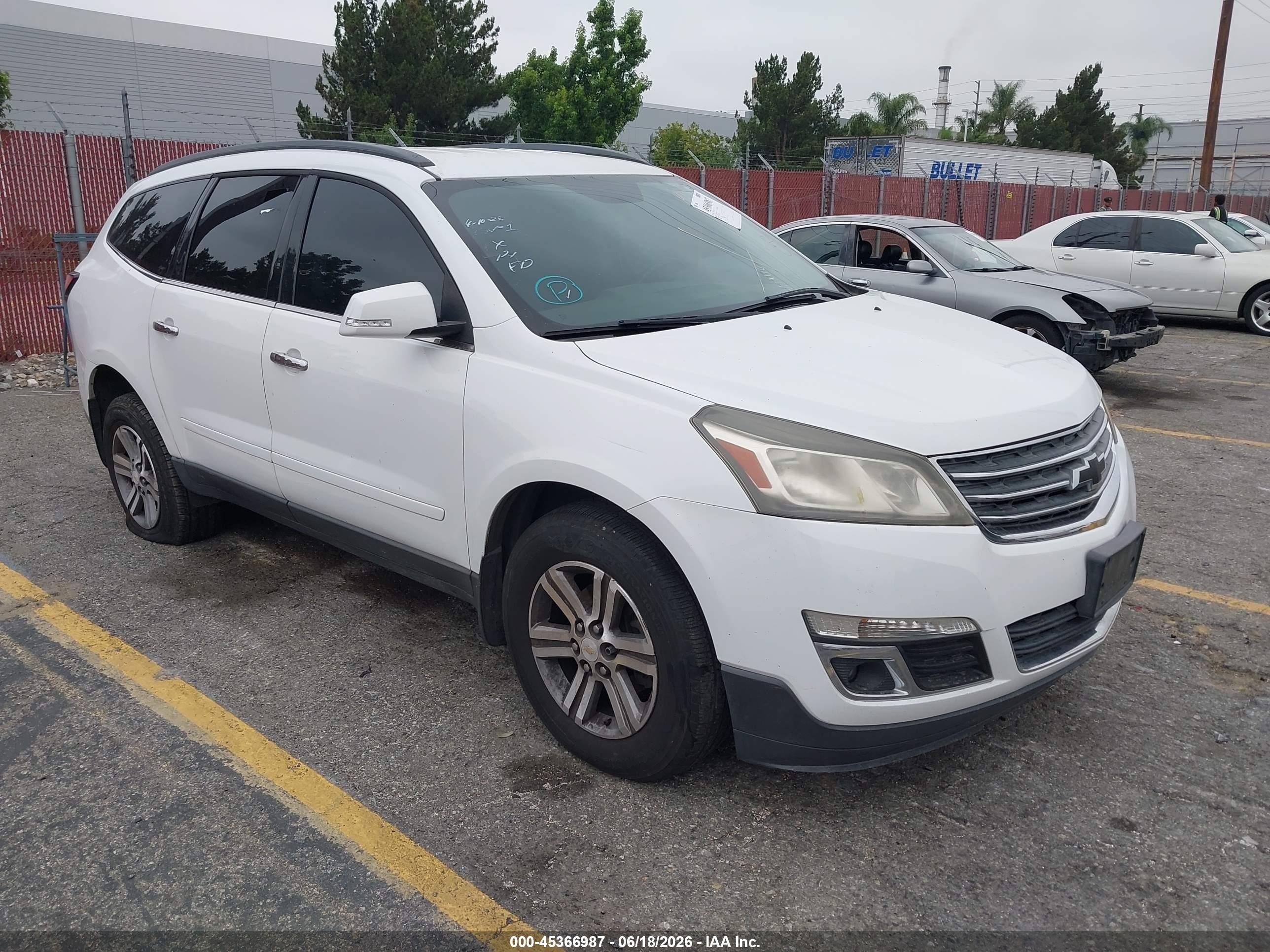 2016 Chevrolet Traverse LT, VIN 1GNKRHKD6GJ119549 — Side