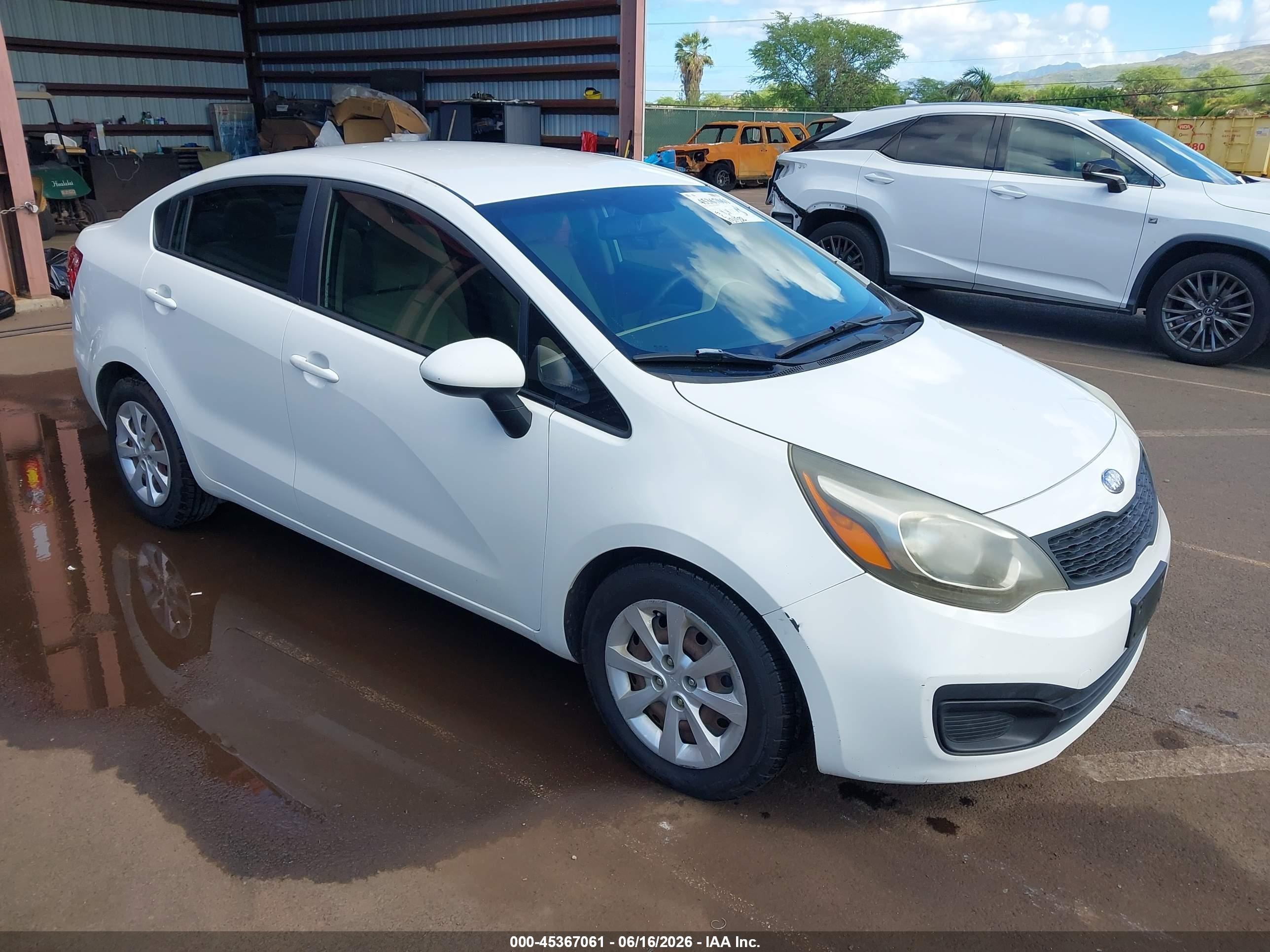 2013 Kia Rio LX, VIN KNADM4A35D6183322 — Side