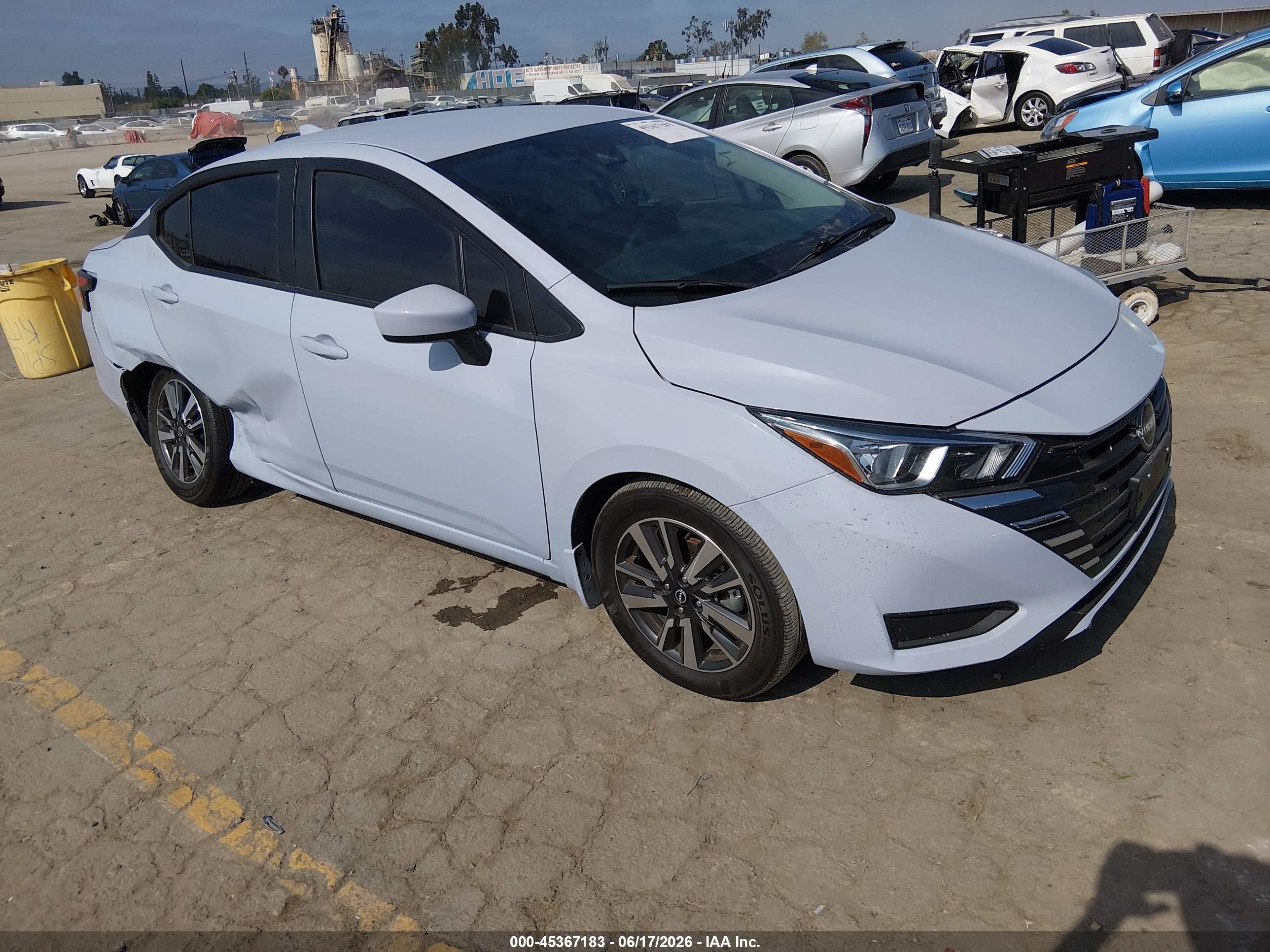 2024 Nissan Versa SV, VIN 3N1CN8EVXRL871413 — Rear end