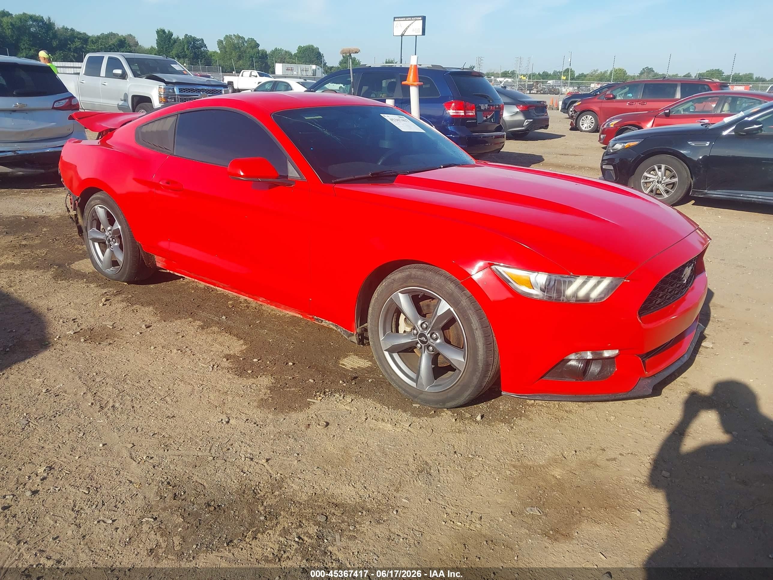 2016 Ford Mustang V6, VIN 1FA6P8AM5G5334758 — Rear end