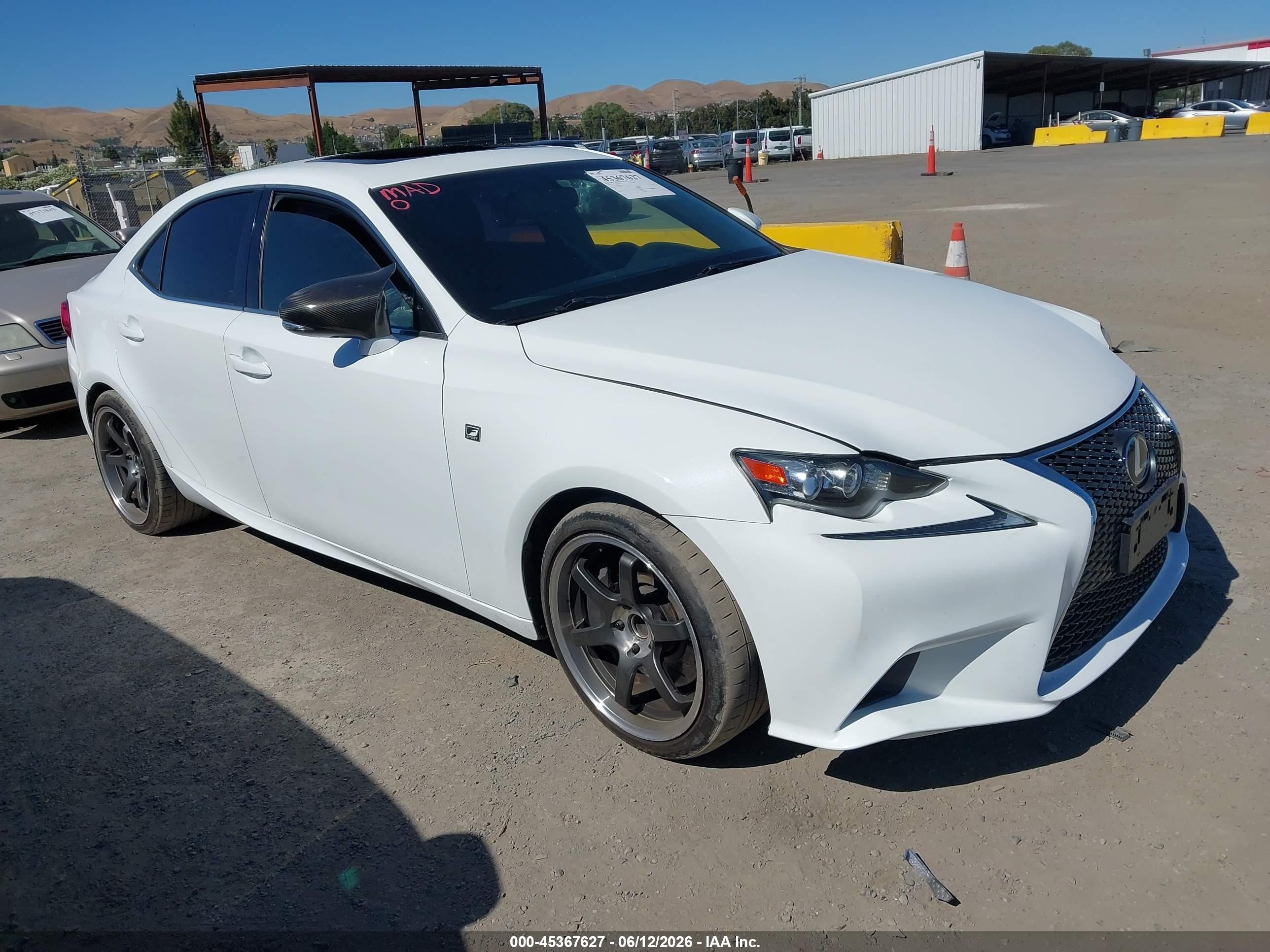 2016 Lexus IS 200t, VIN JTHBA1D21G5016288 — Roof