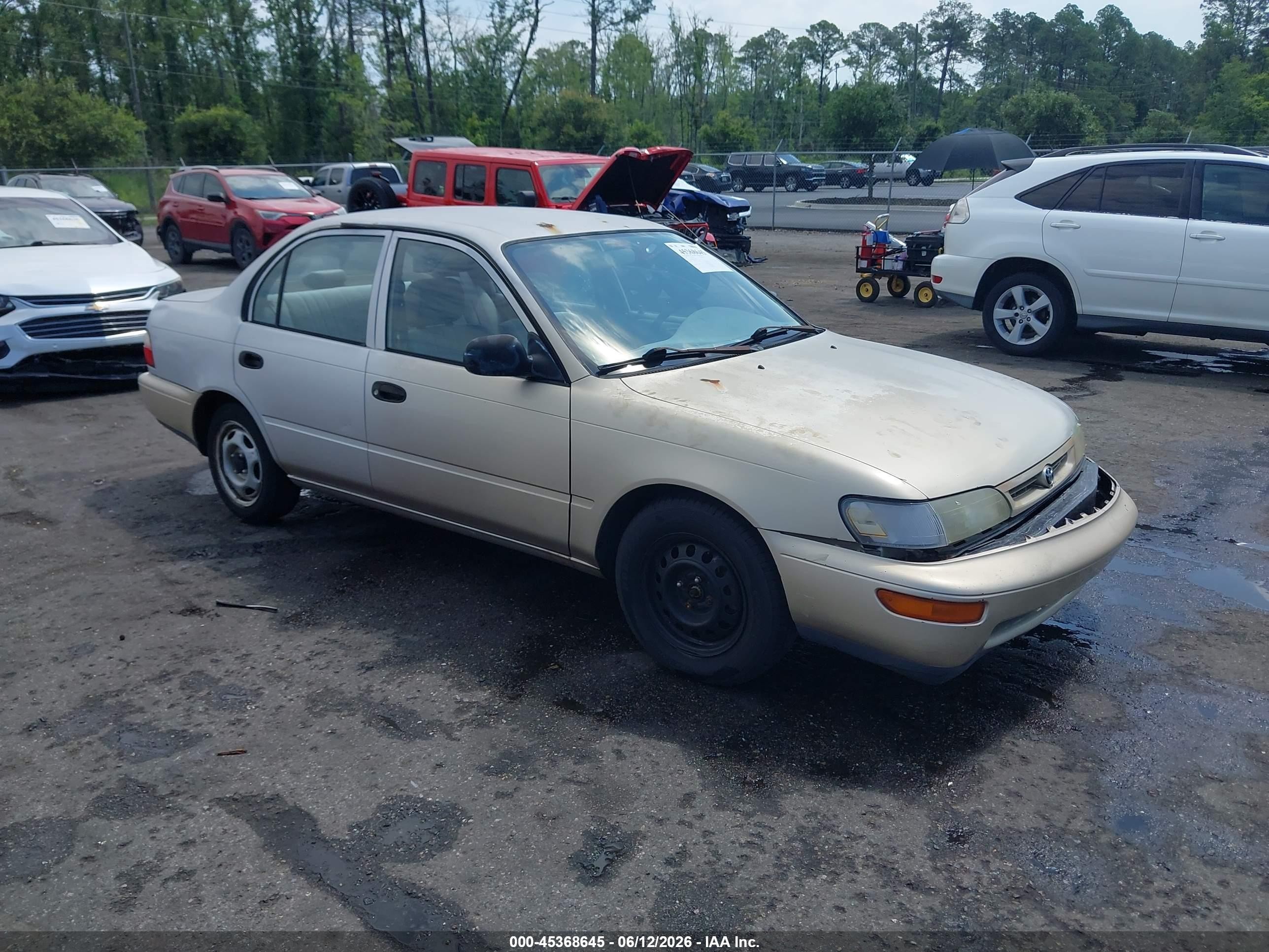 1997 Toyota Corolla, VIN 1NXBA02E7VZ547485 — Front end