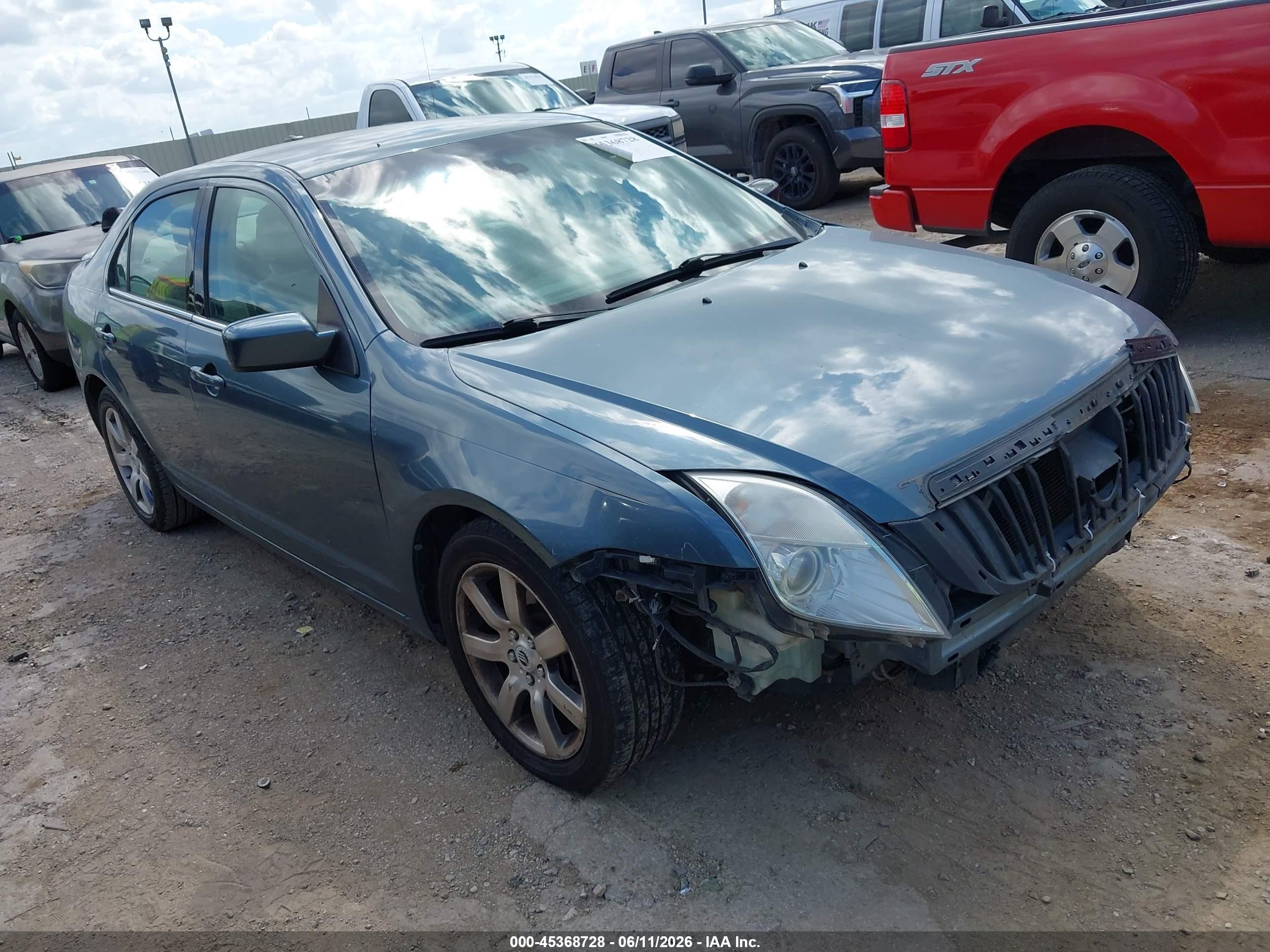 2011 Mercury Milan Premier, VIN 3MEHM0JA1BR601689 — Front end
