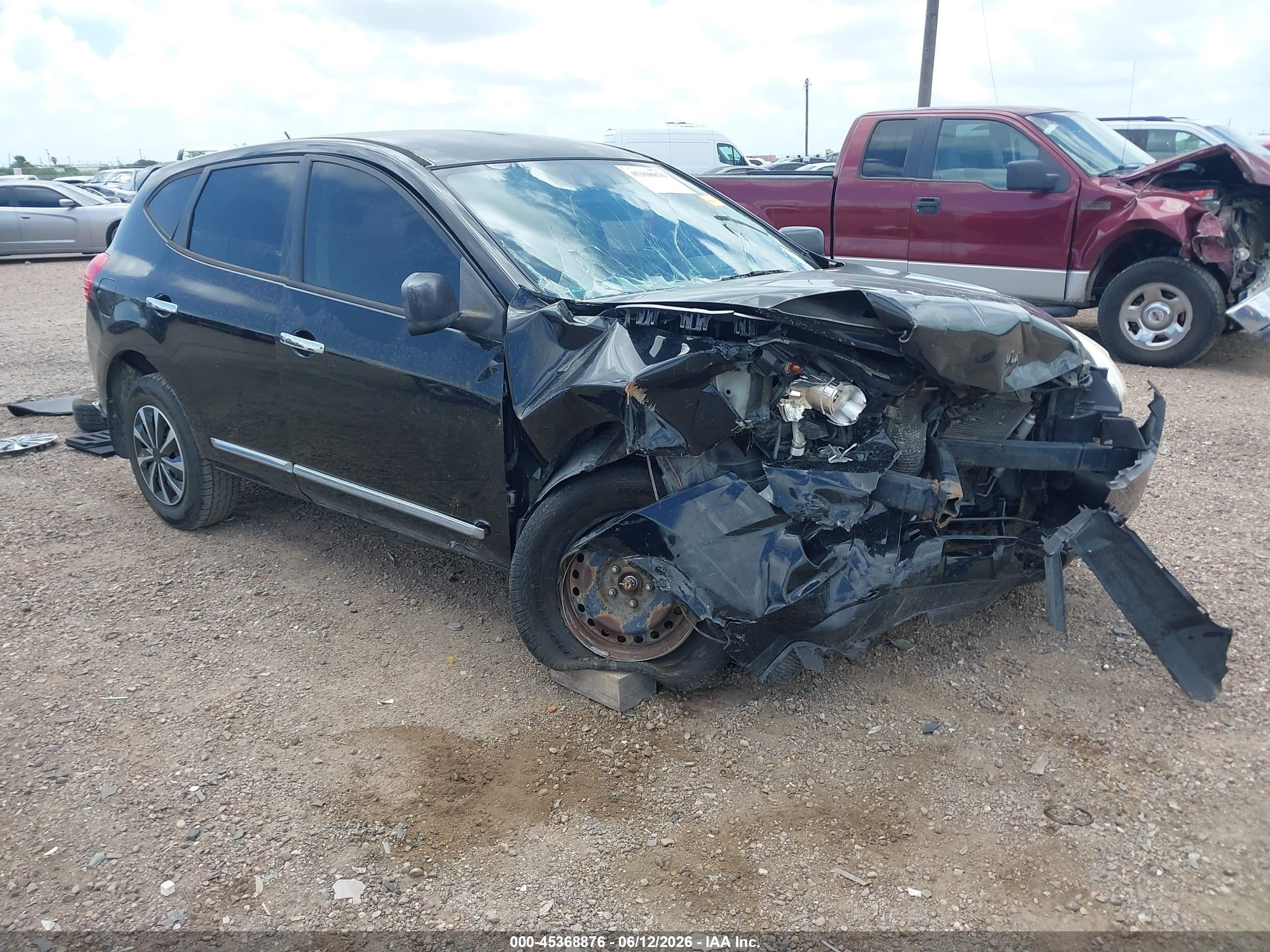 2012 Nissan Rogue SV, VIN JN8AS5MT3CW279241 — Front end