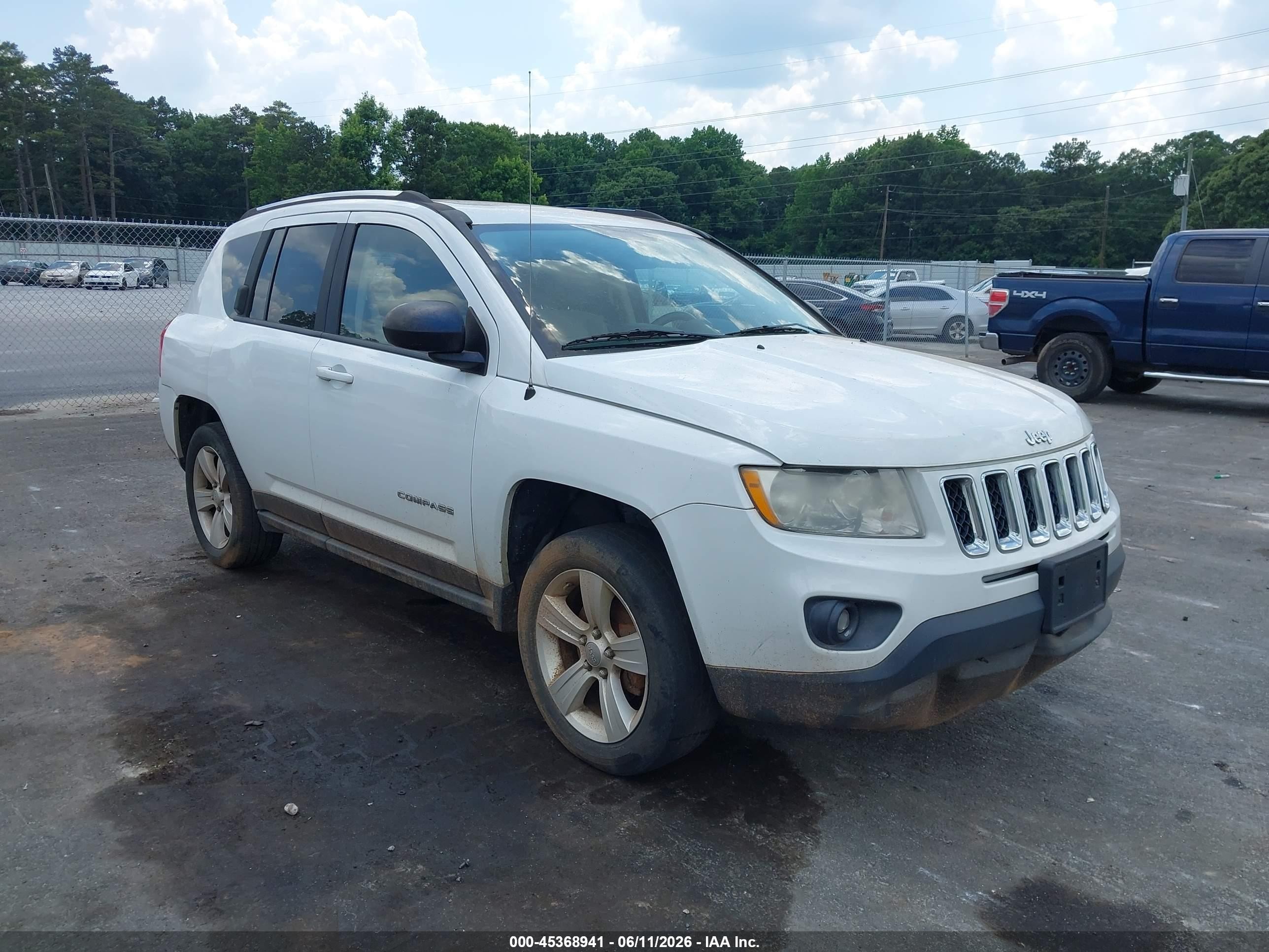 2012 Jeep Compass Latitude, VIN 1C4NJDEB7CD663731 — Normal wear