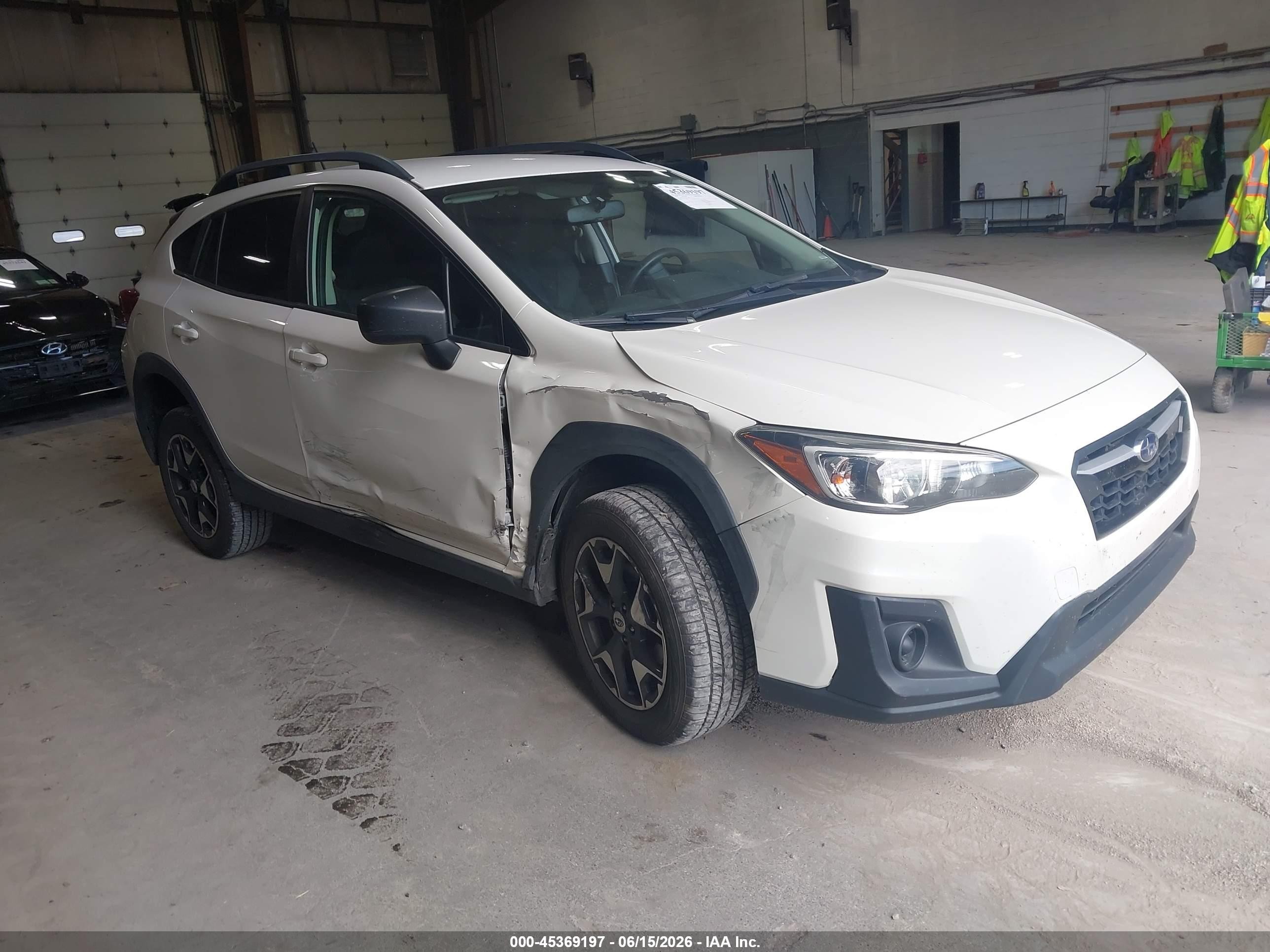 2018 Subaru Crosstrek, VIN JF2GTAAC9JH314609 — Бок