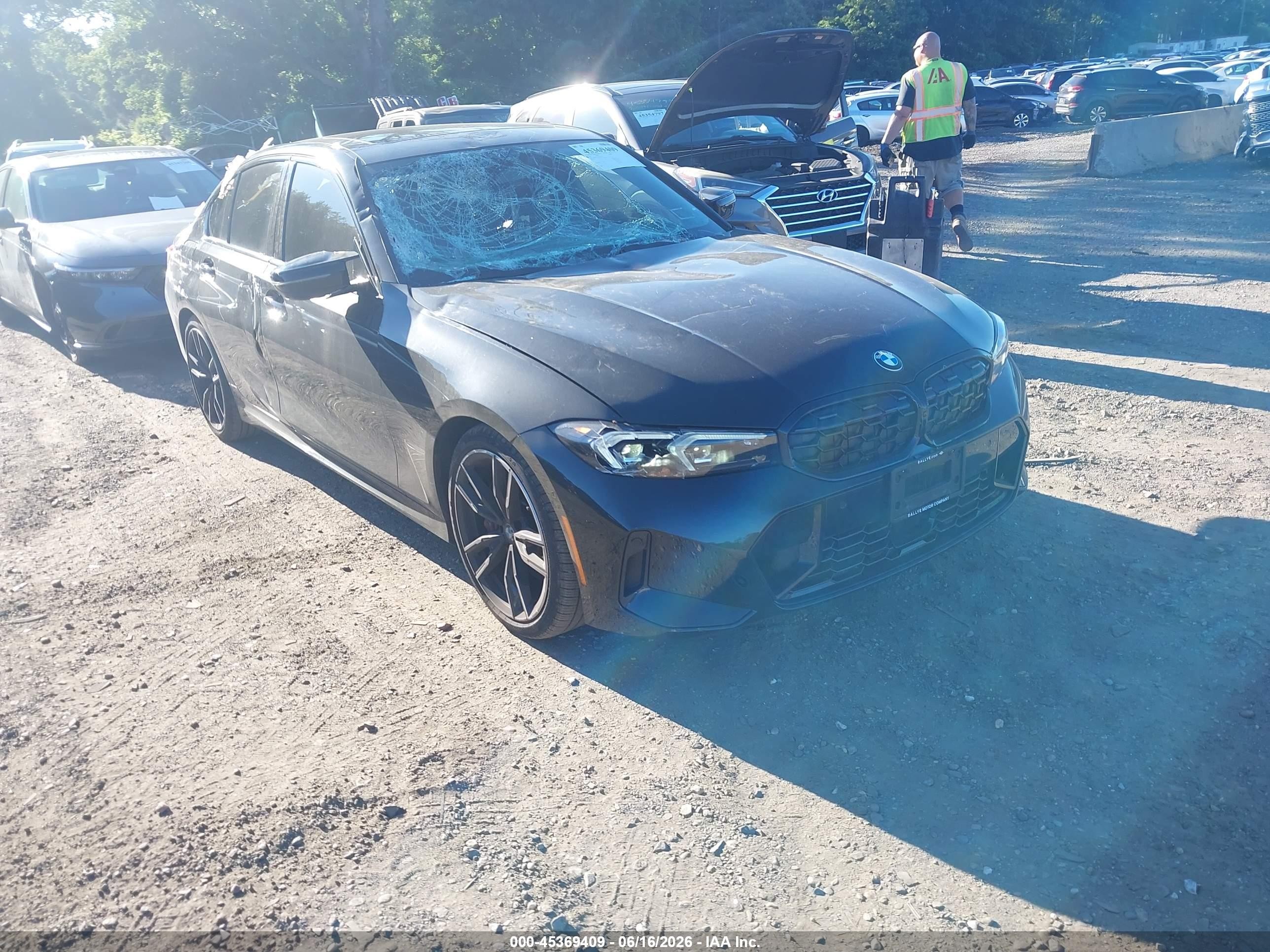 2026 BMW 3 Series M340i NA xDrive, VIN 3MW69FT00T8F98483 — Крыша