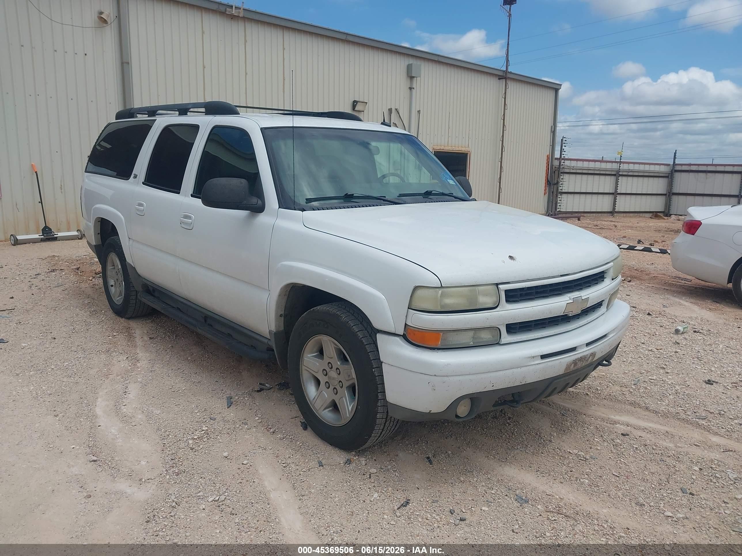2002 Chevrolet Suburban Z71, VIN 3GNFK16Z42G314434 — Град