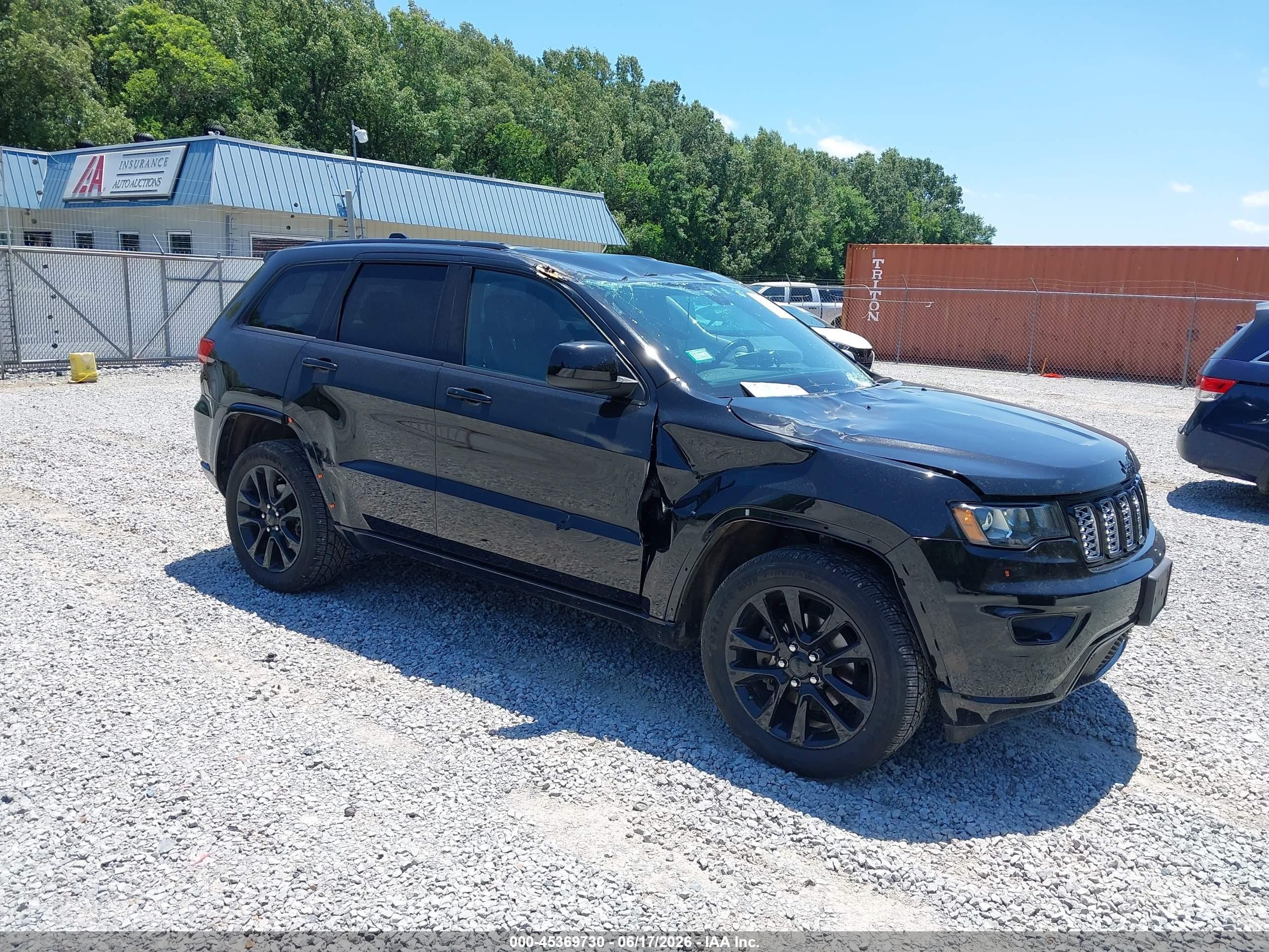2018 Jeep Grand Cherokee Laredo E, VIN 1C4RJFAG6JC206717 — Roof
