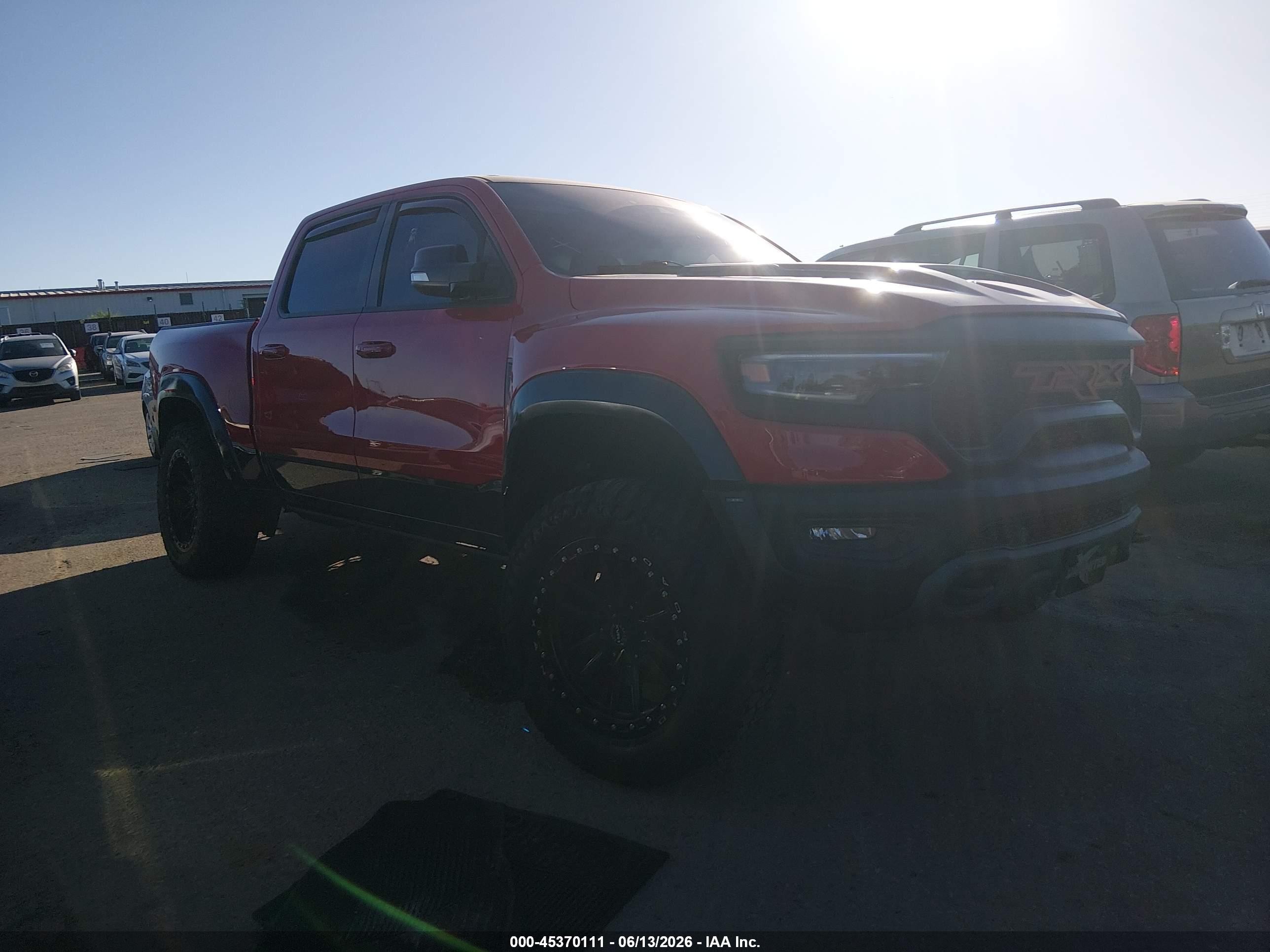 2021 Ram 1500 TRX, VIN 1C6SRFU96MN685289 — Бок