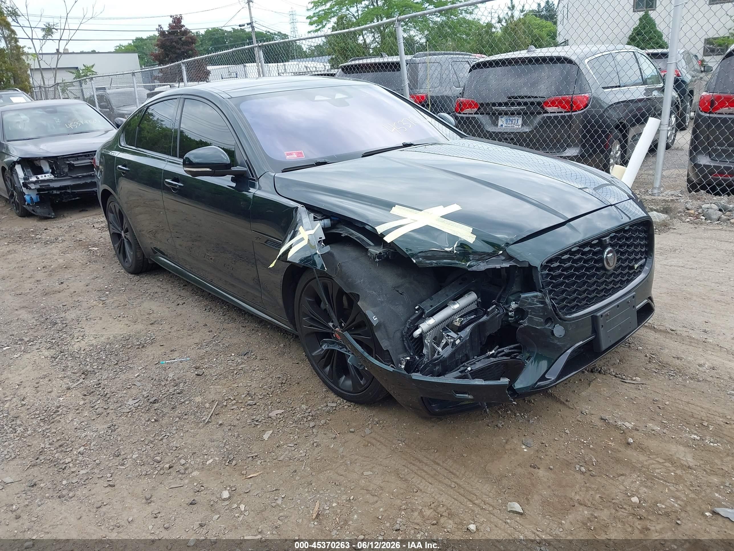 2021 Jaguar XF R-Dynamic SE, VIN SAJBL4GXXMCY89406 — Front end