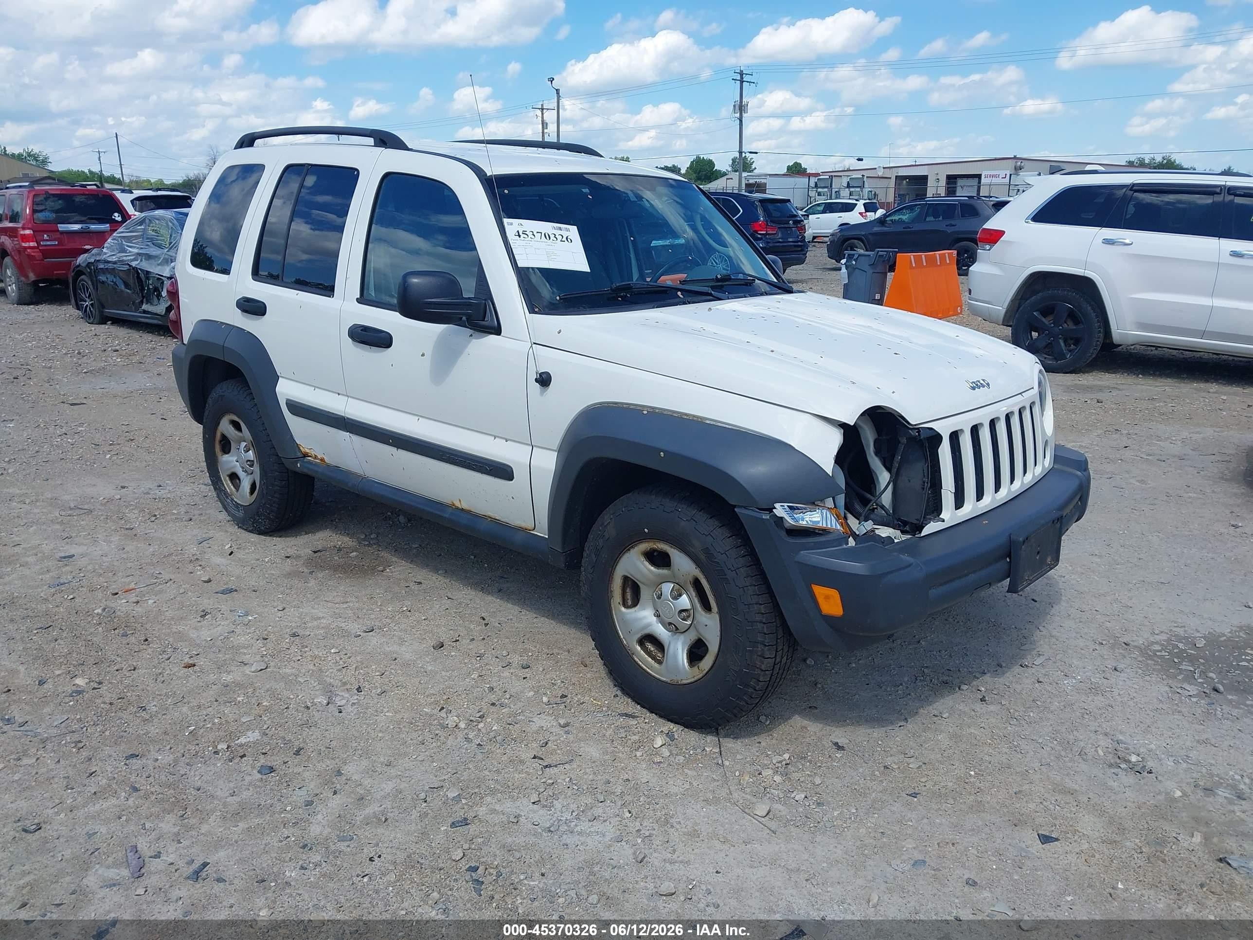 2006 Jeep Liberty Sport, VIN 1J4GL48K06W279923 — Front end