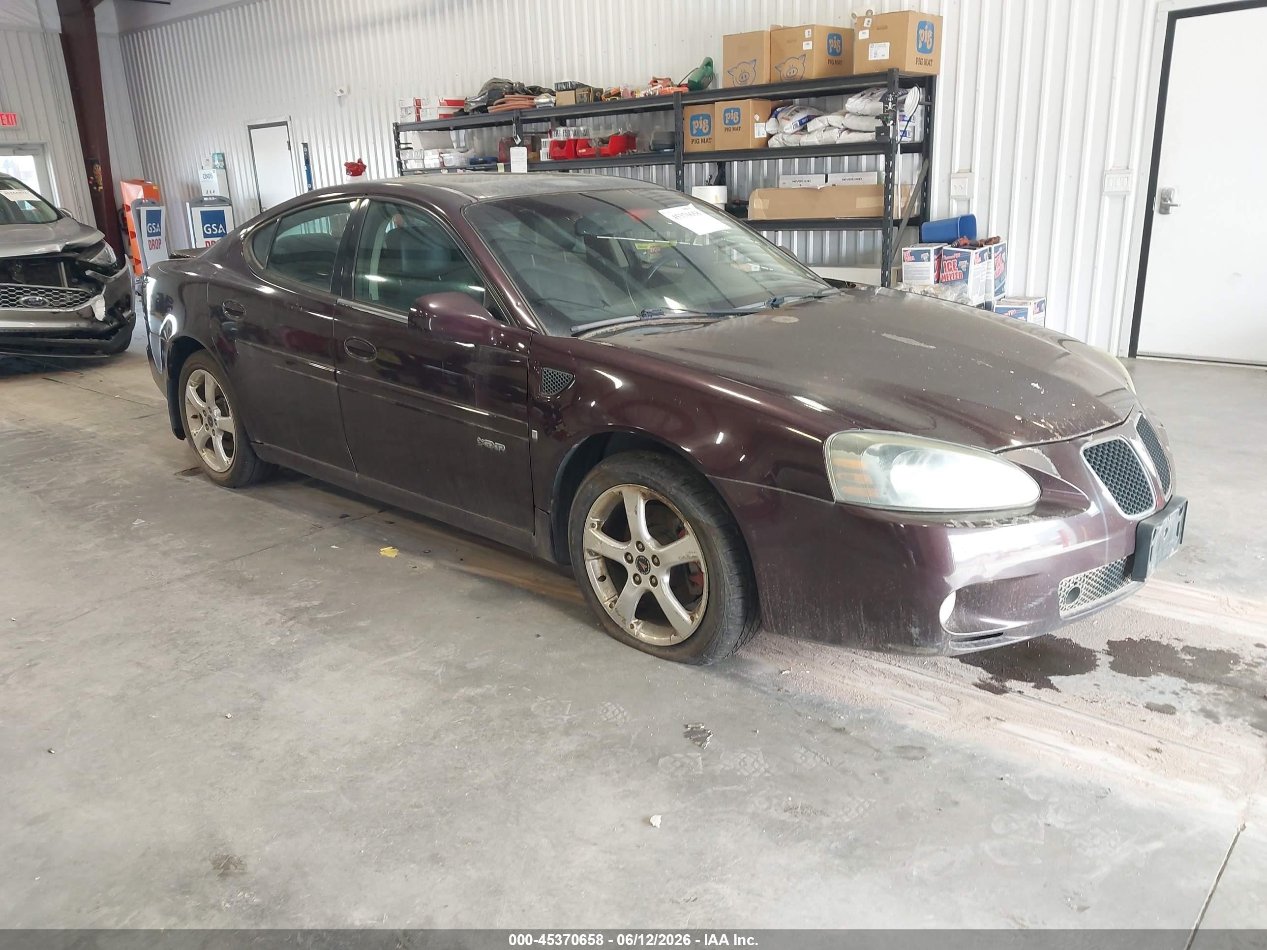 2006 Pontiac Grand Prix GXP, VIN 2G2WC55C761110482 — Normal wear