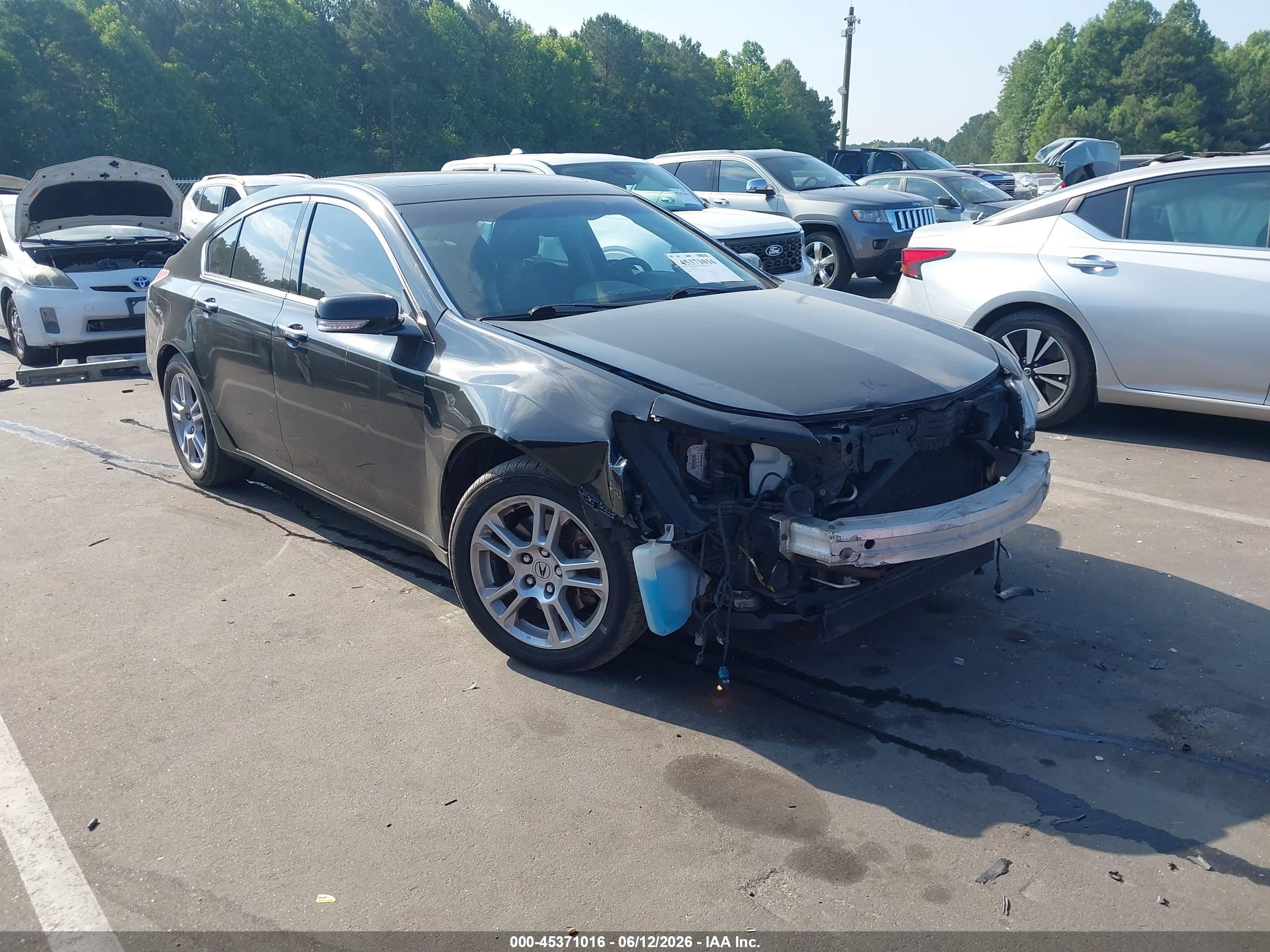 2011 Acura TL Technology, VIN 19UUA8F54BA004910 — Перед