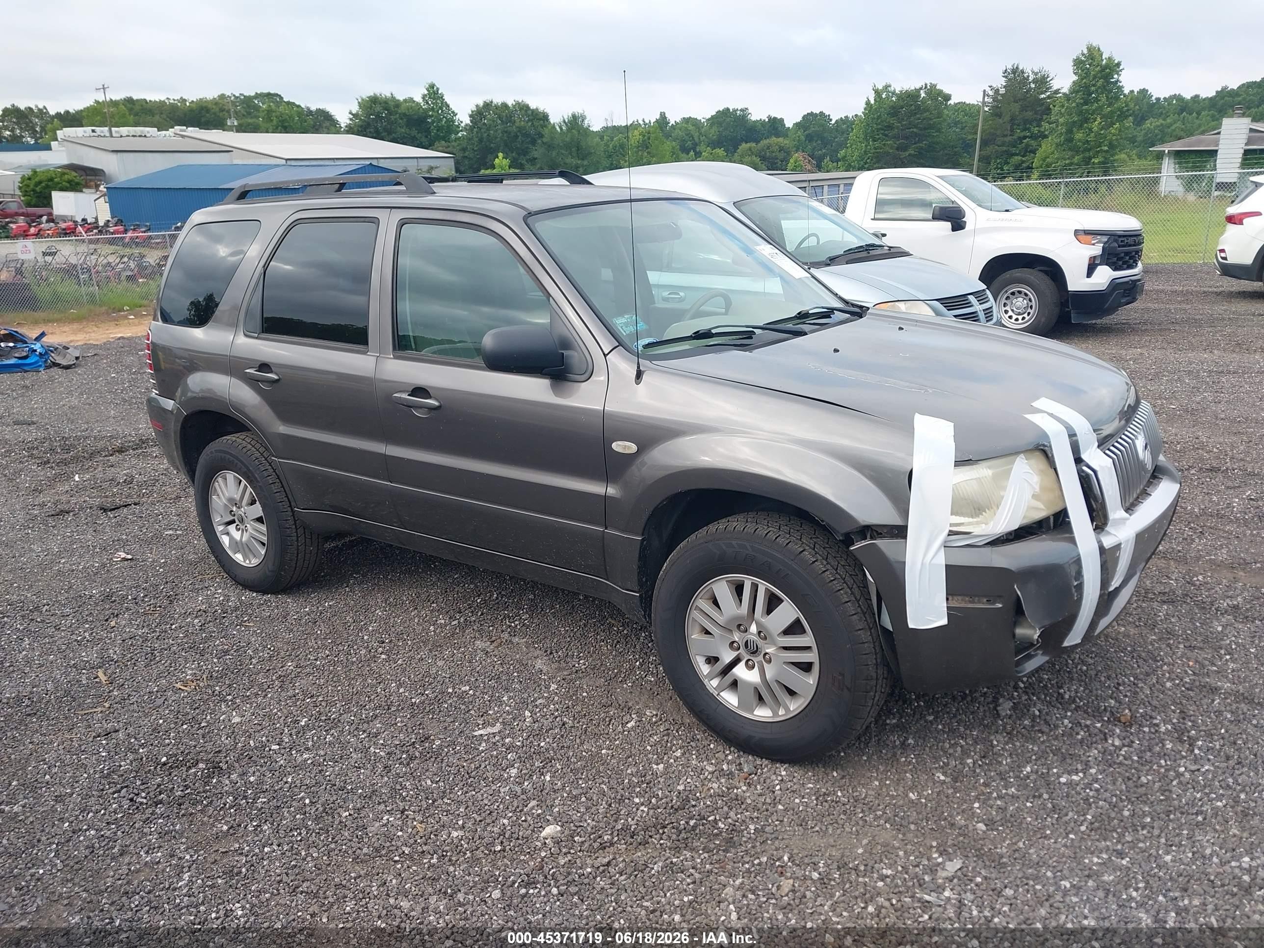 2006 Mercury Mariner Convenience, VIN 4M2YU56Z96KJ12197 — Front end