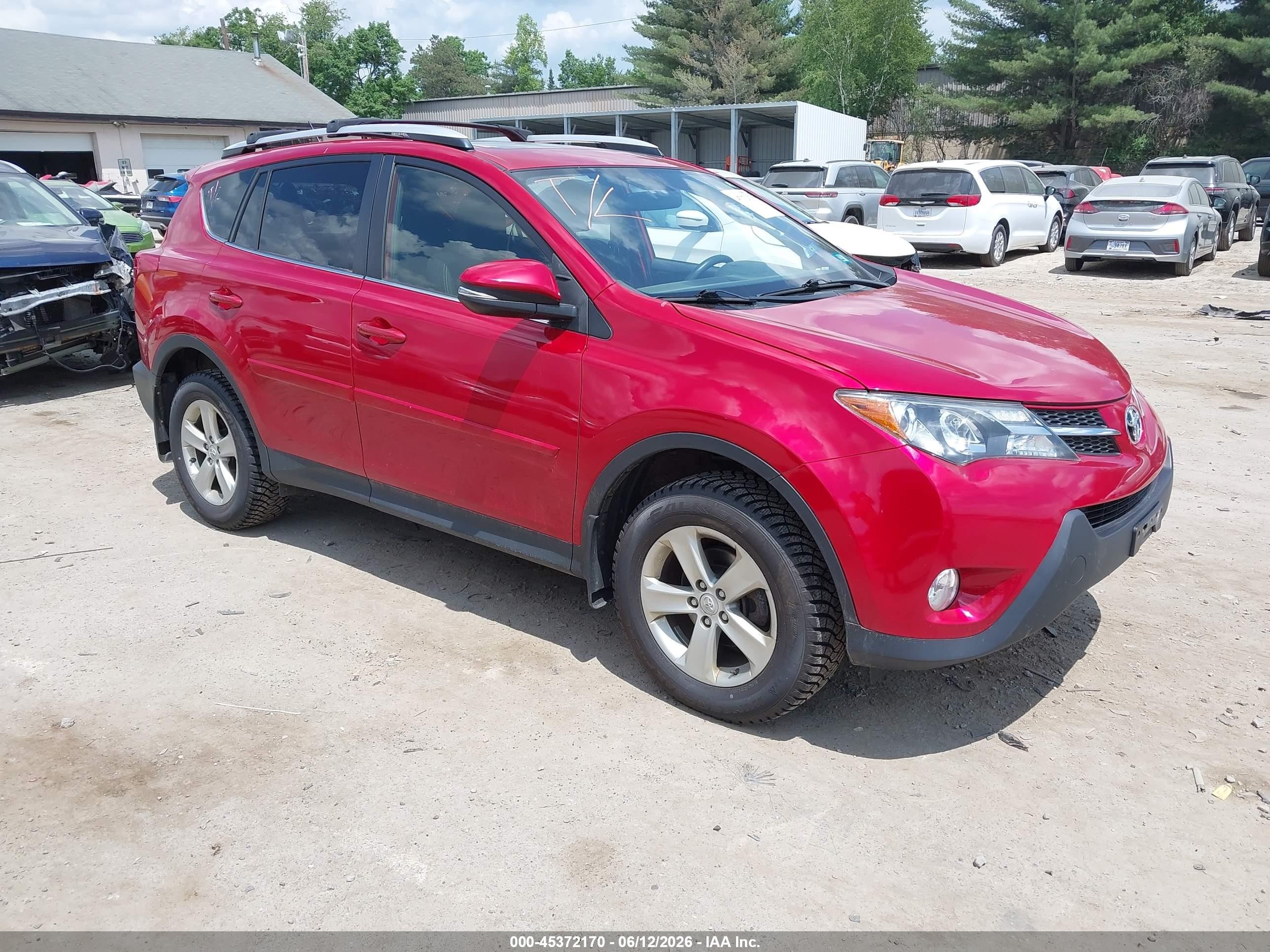 2013 Toyota RAV4 XLE, VIN JTMRFREV2DD013961 — Не указано
