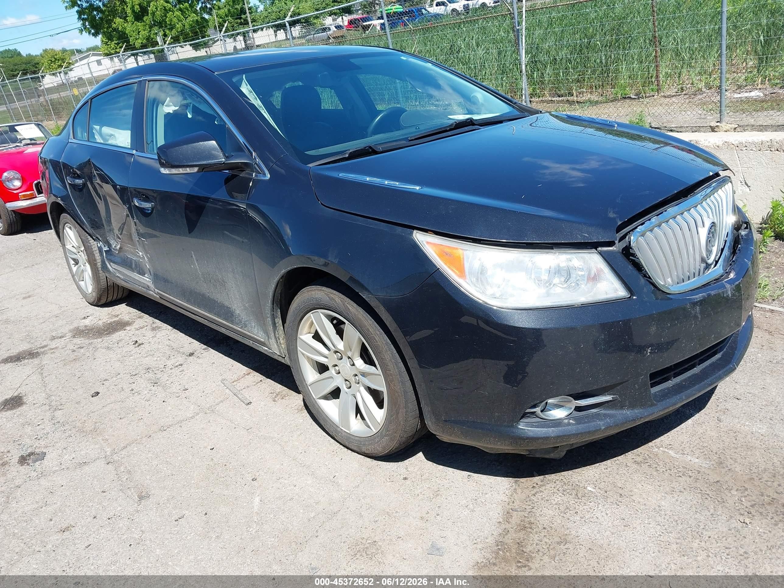 2012 Buick LaCrosse Leather, VIN 1G4GC5E37CF185098 — Side