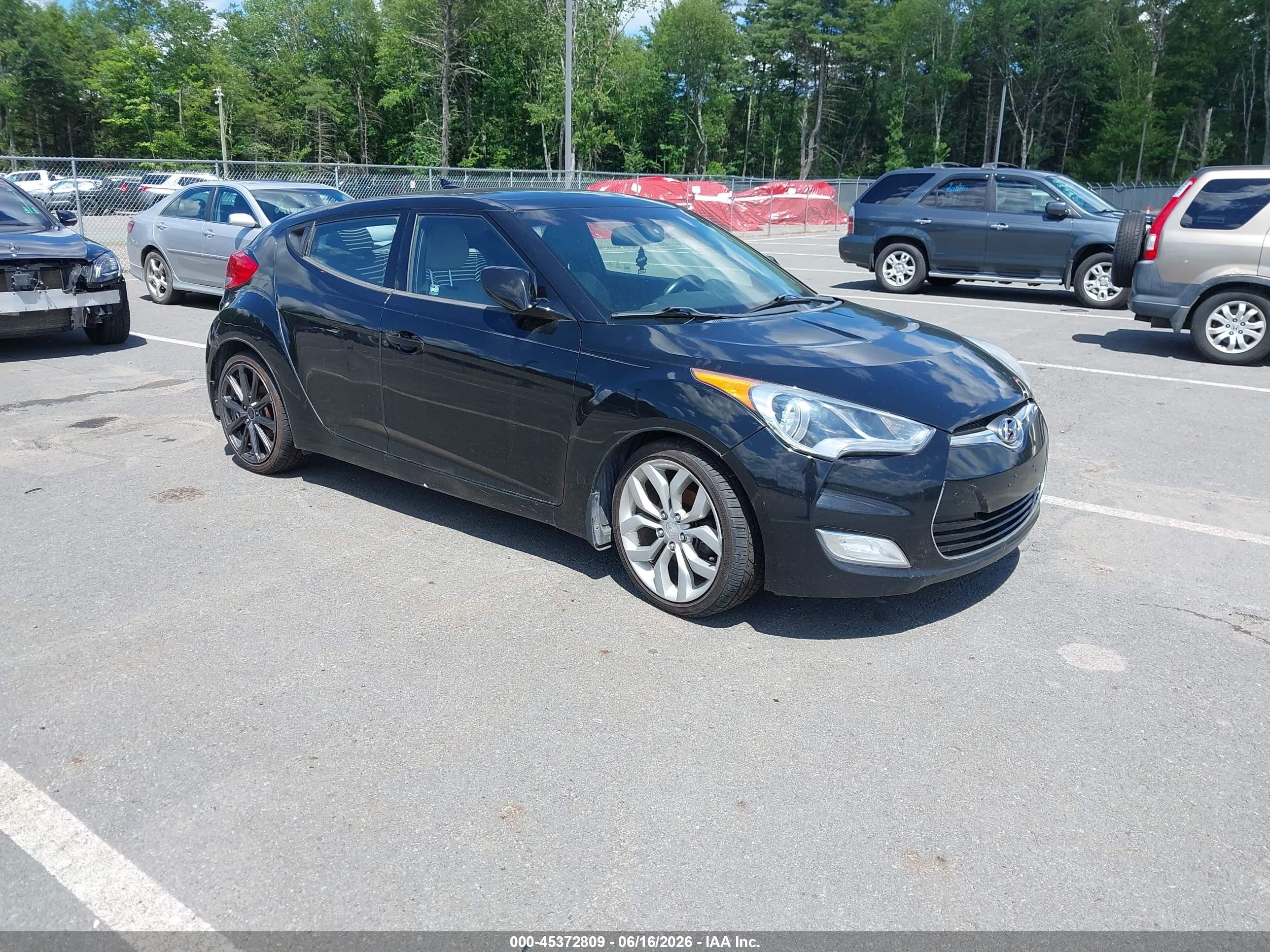 2013 Hyundai Veloster w/Black Int, VIN KMHTC6AD2DU117193 — Normal wear