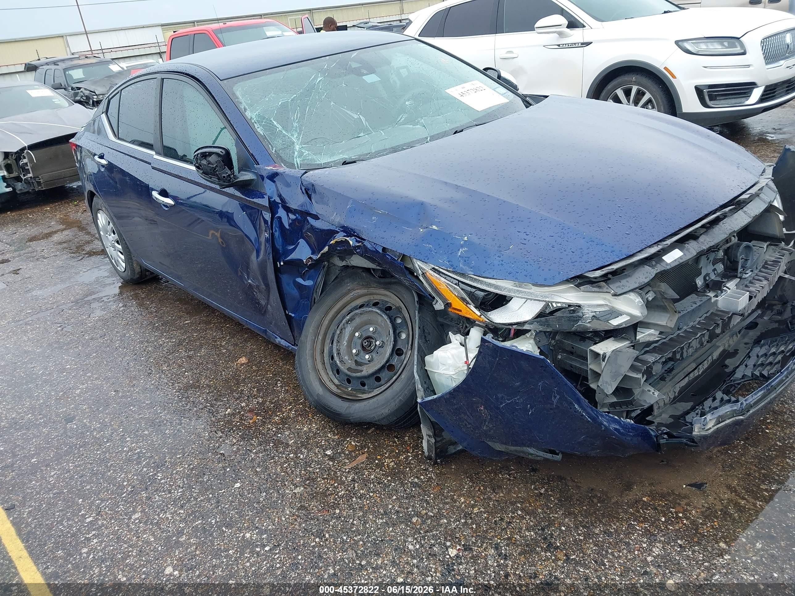 2021 Nissan Altima S, VIN 1N4BL4BV3MN331122 — Front end