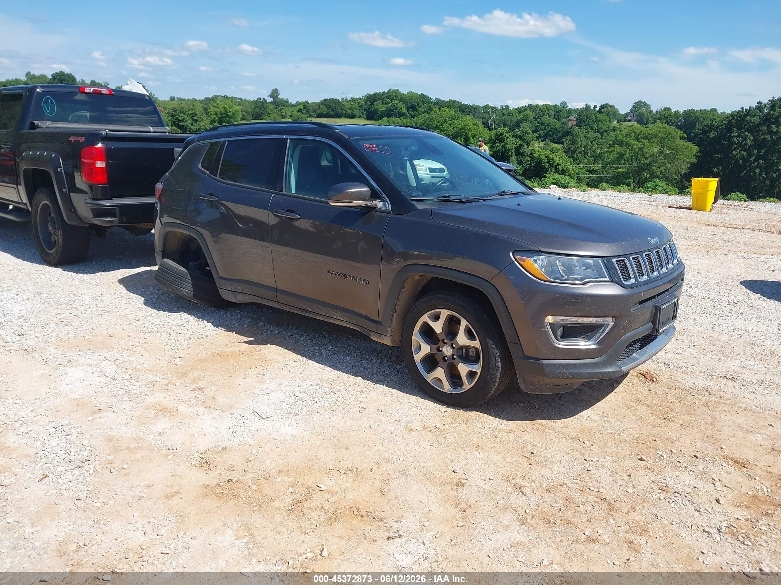 2020 Jeep Compass Limited, VIN 3C4NJDCB6LT163489 — Side