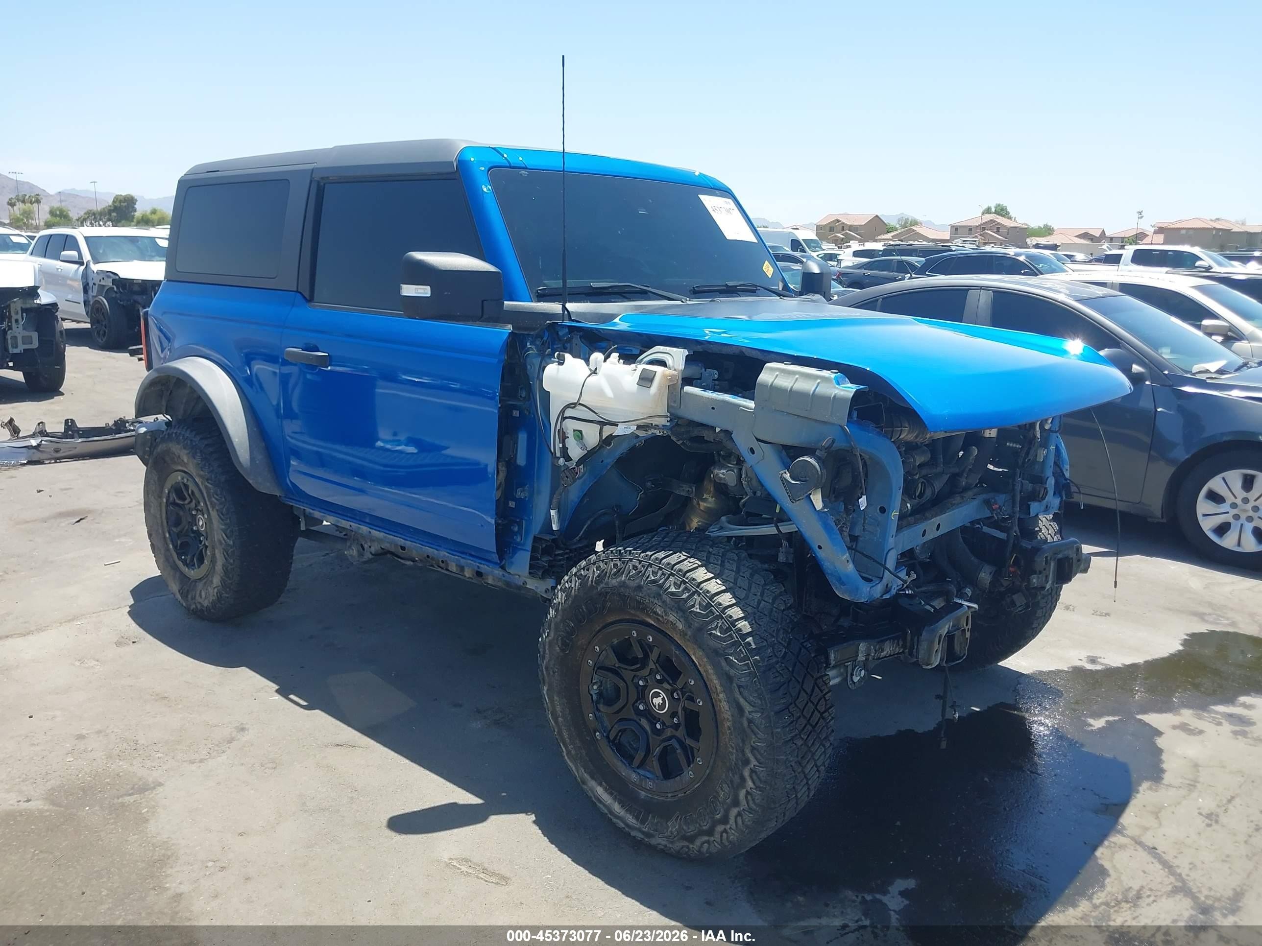 2023 Ford Bronco Wildtrak, VIN 1FMDE5CP0PLB92808 — Front end