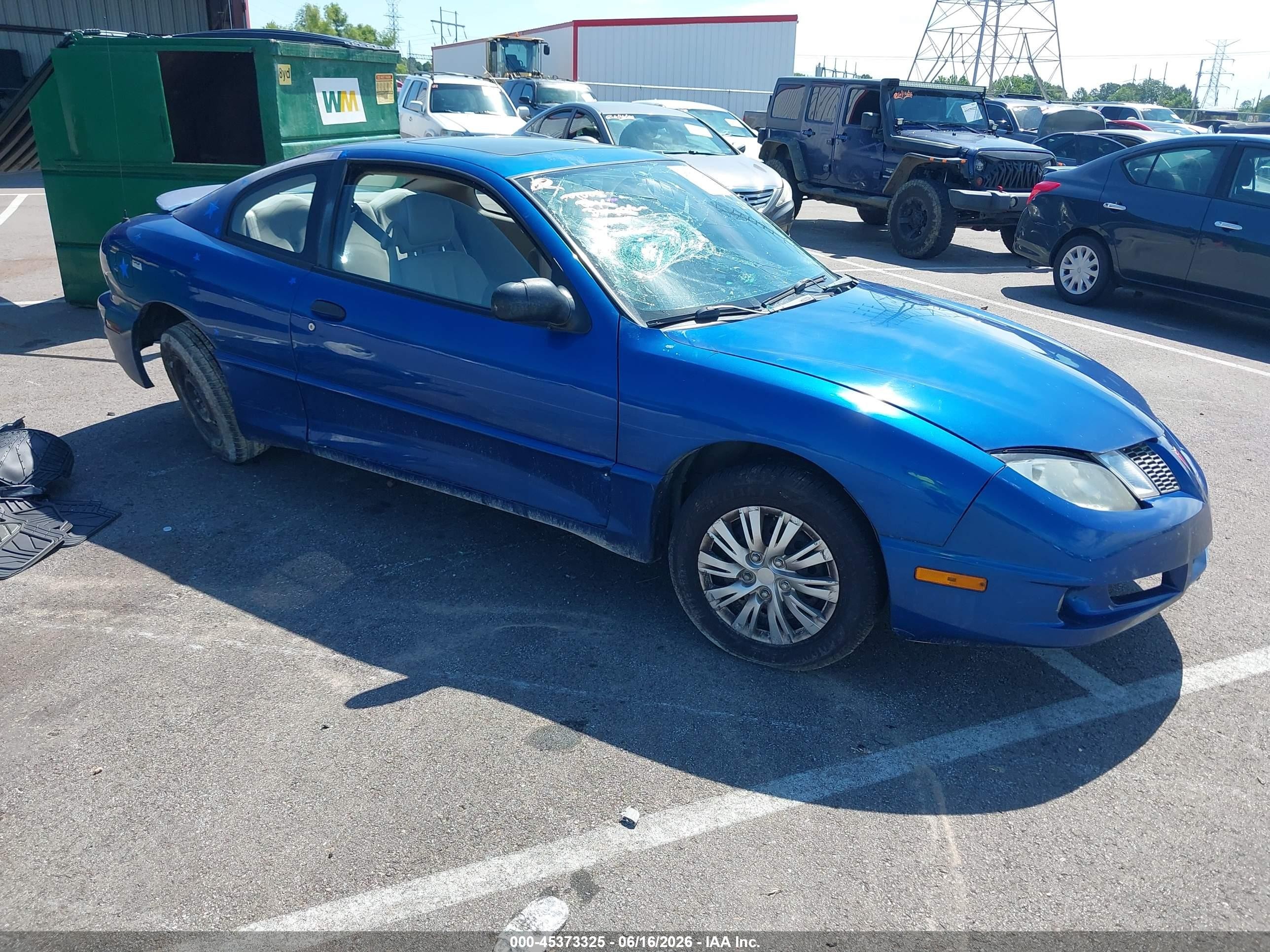 2005 Pontiac Sunfire, VIN 3G2JB12F45S114304 — Side