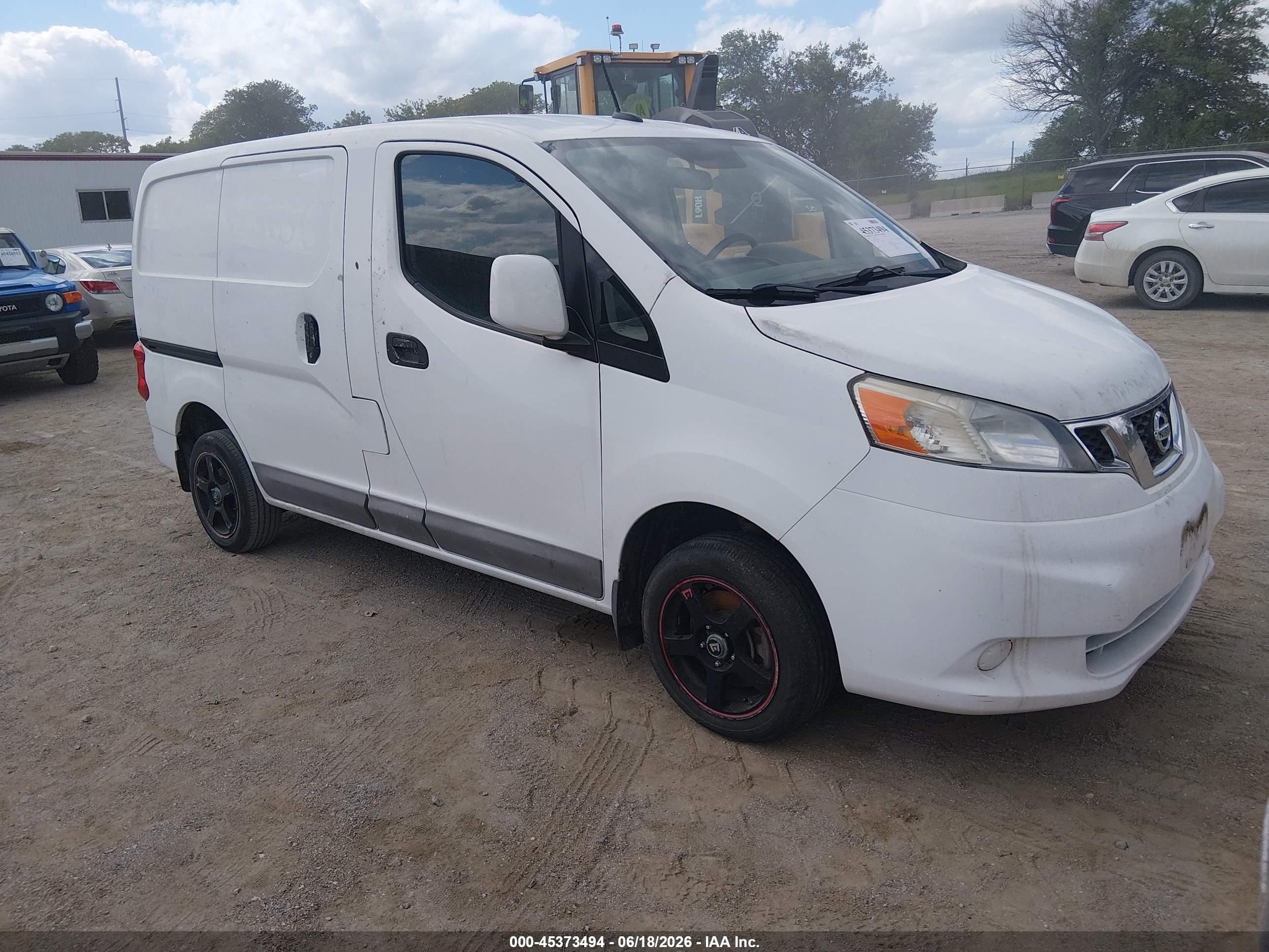 2014 Nissan NV200 SV, VIN 3N6CM0KN2EK695587 — Rear end