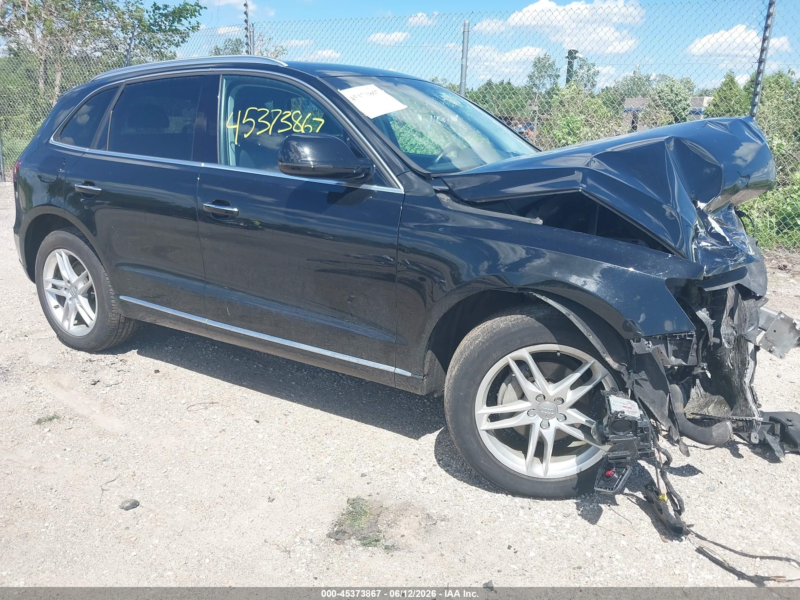 2016 Audi Q5 Premium Plus, VIN WA1L2AFP7GA088139 — Front end
