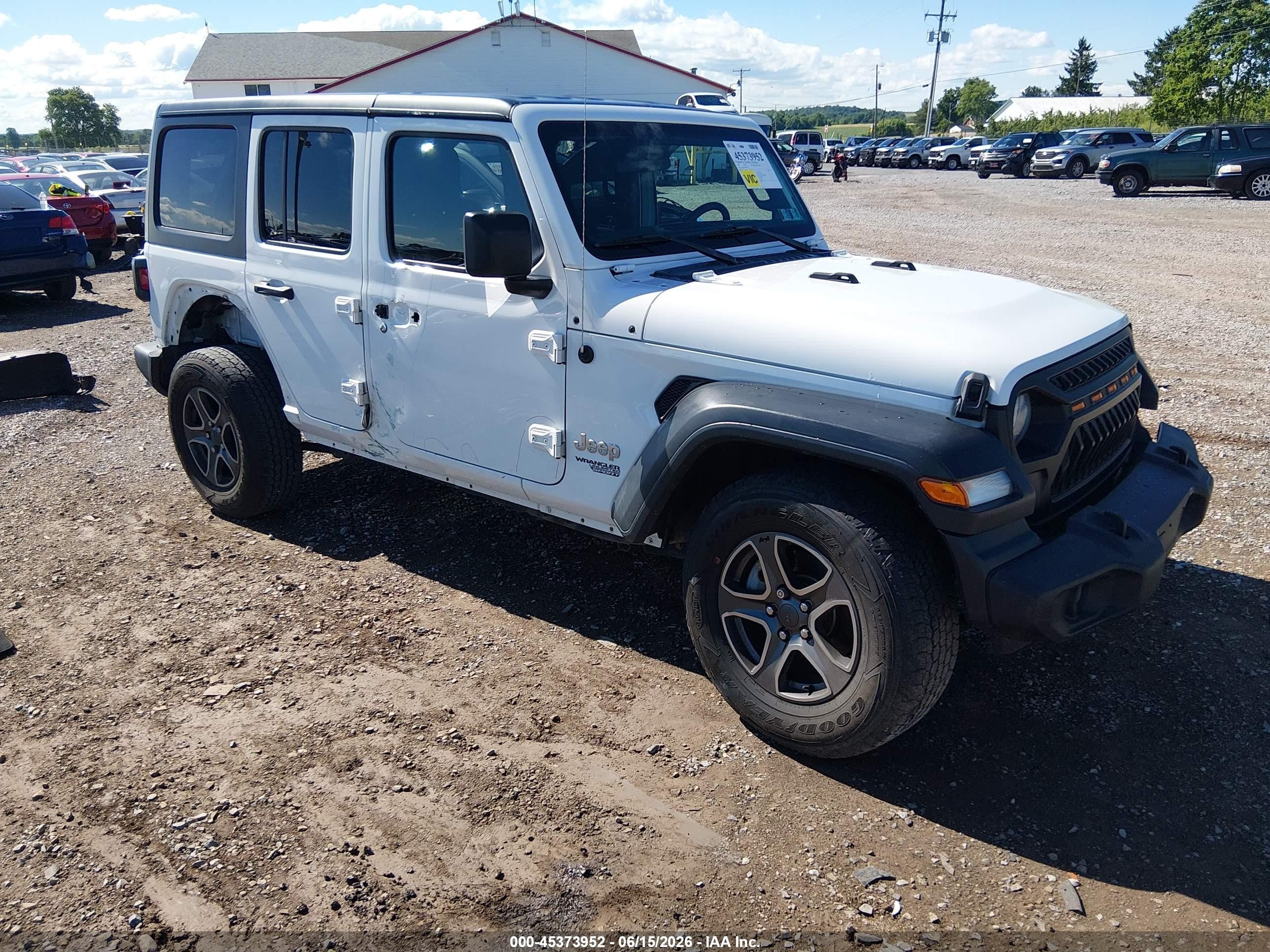 2018 Jeep Wrangler Unlimited Sport S, VIN 1C4HJXDG6JW208723 — Front end