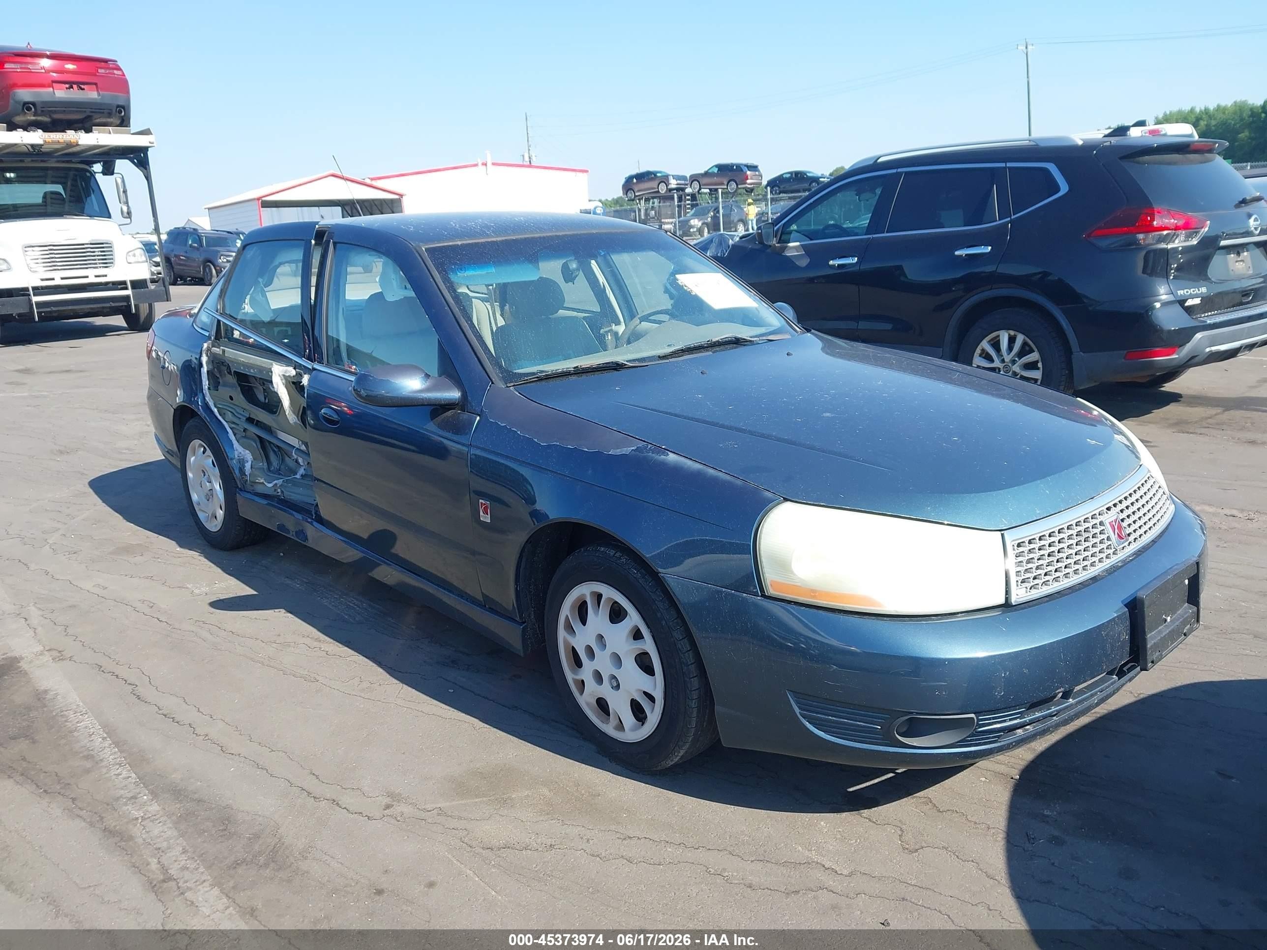 2004 Saturn L L300 1, VIN 1G8JC54F84Y517880 — Side