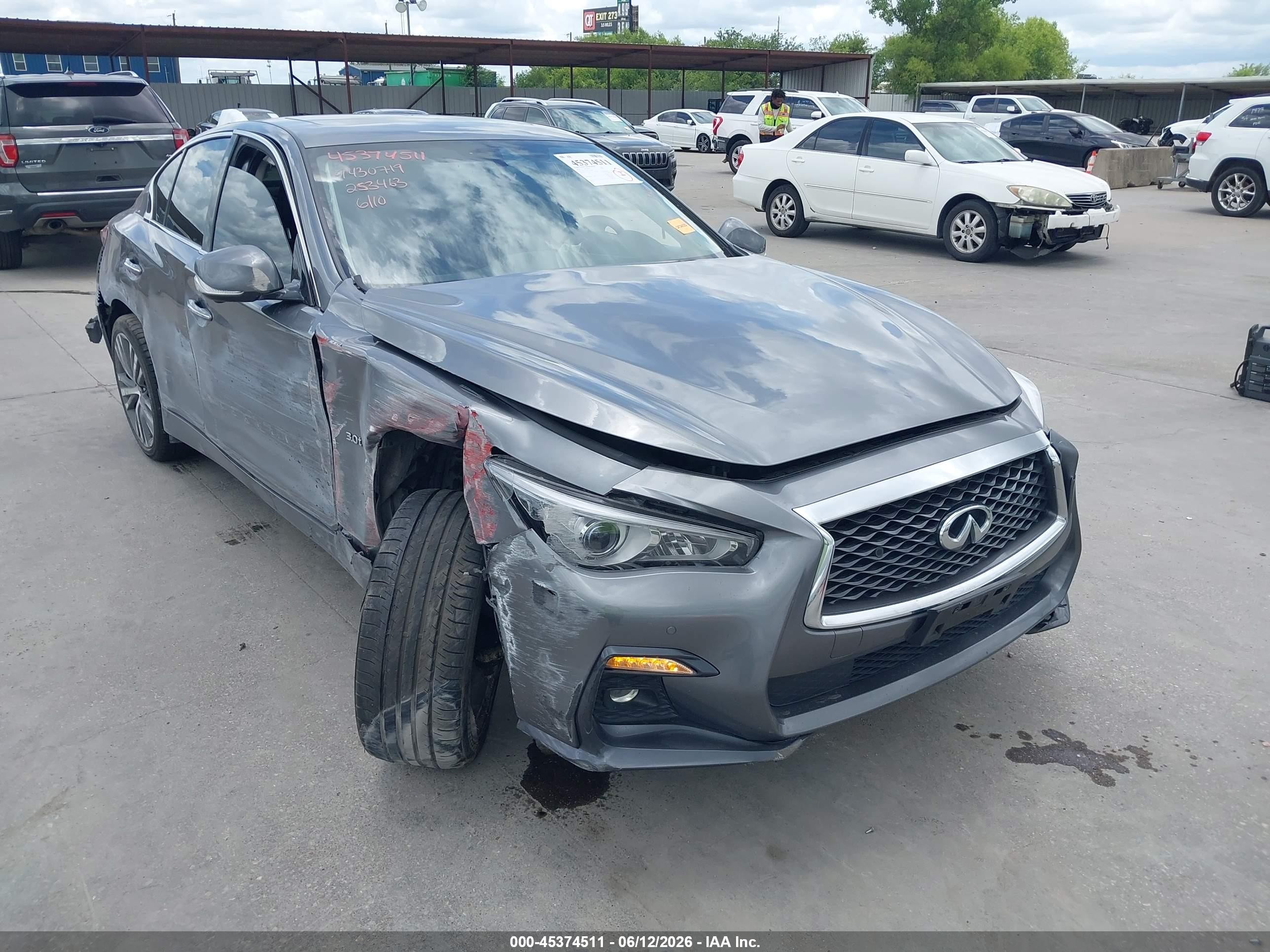 2020 Infiniti Q50 Luxe, VIN JN1EV7AR2LM253463 — Side