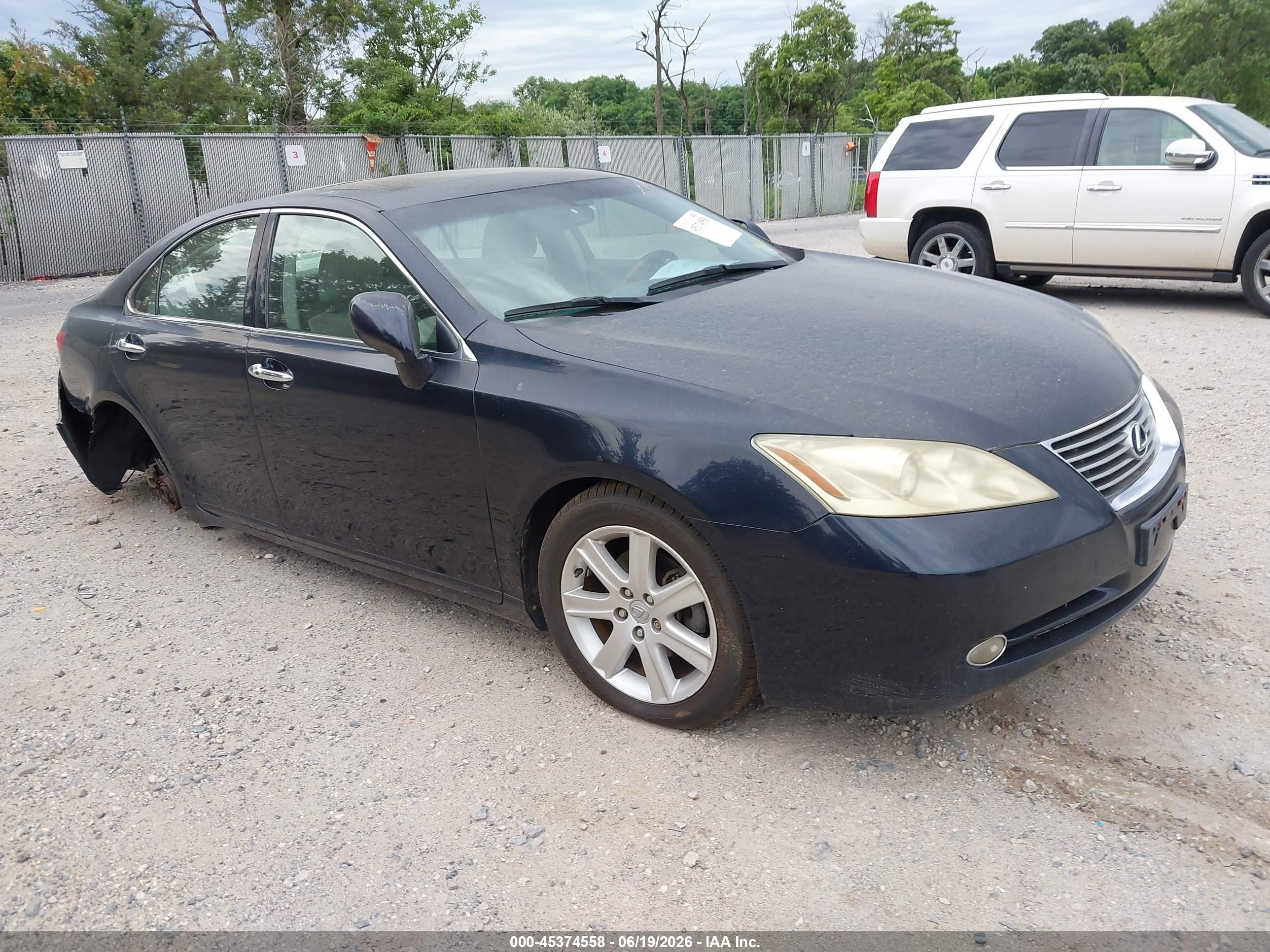 2007 Lexus ES 330, VIN JTHBJ46G672107388 — Side
