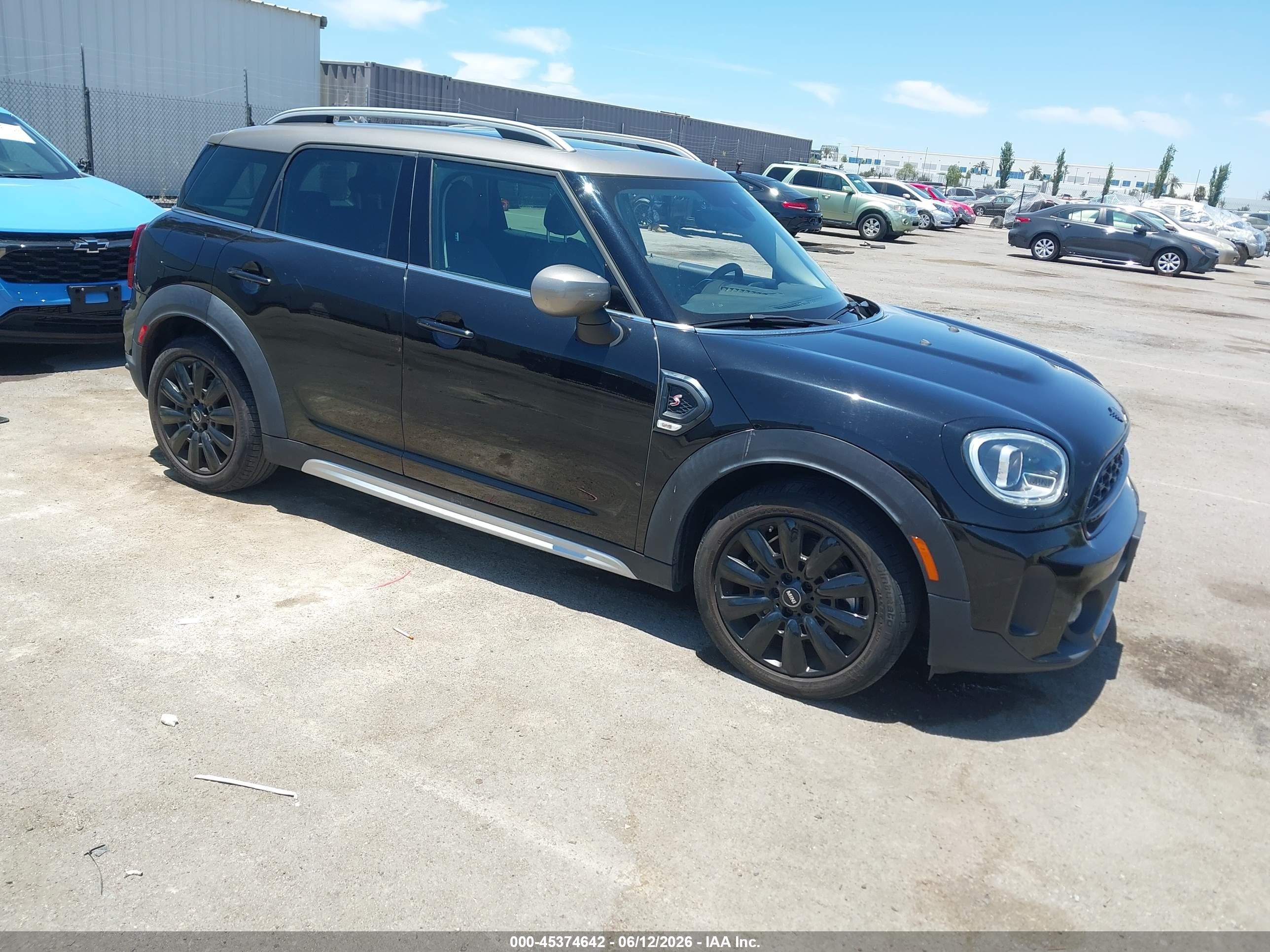 2022 MINI Countryman Cooper S, VIN WMZ53BR09N3P05123 — Перед