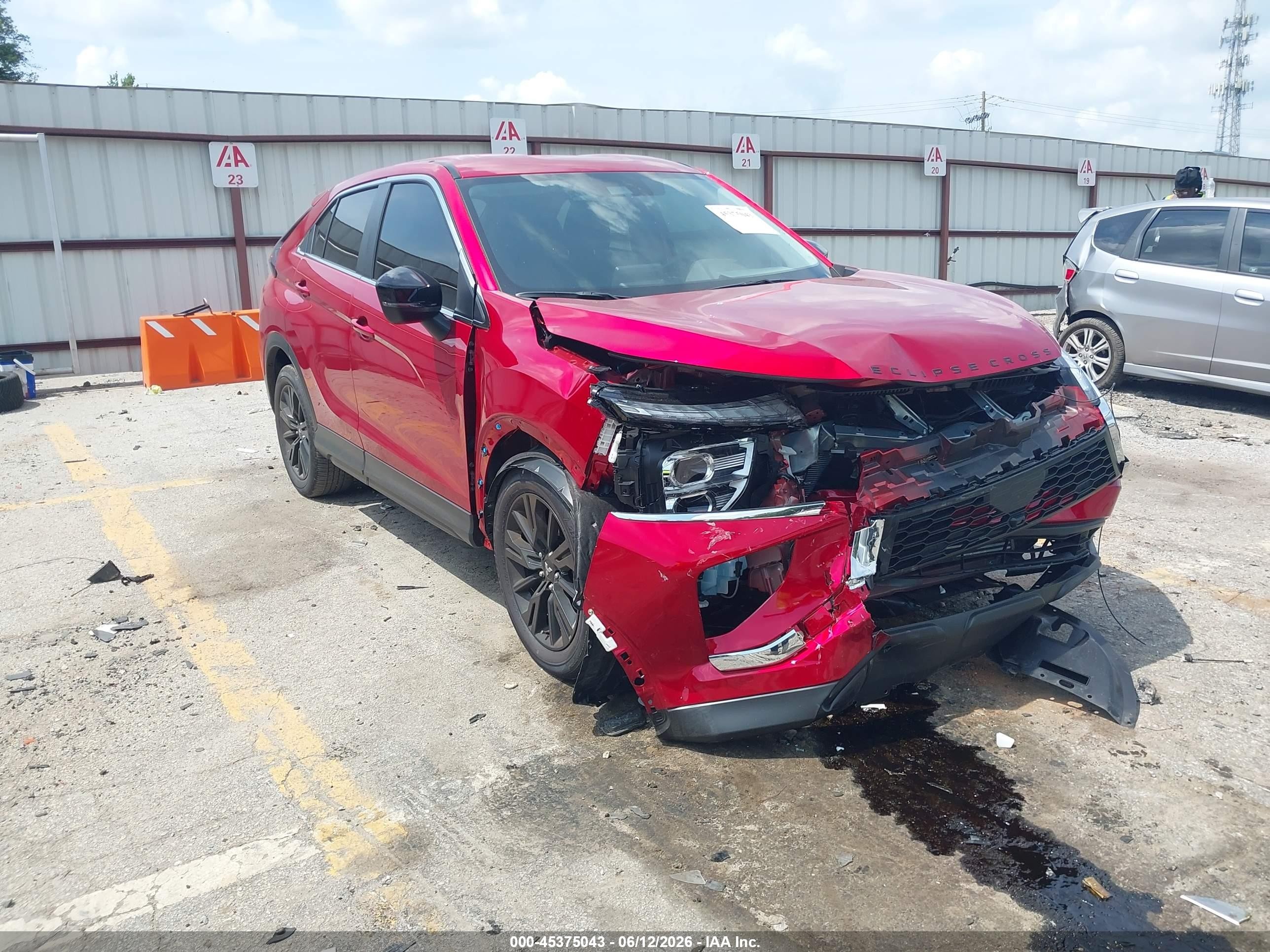 2025 Mitsubishi Eclipse Cross LE, VIN JA4ATVAA1SZ048860 — Front end