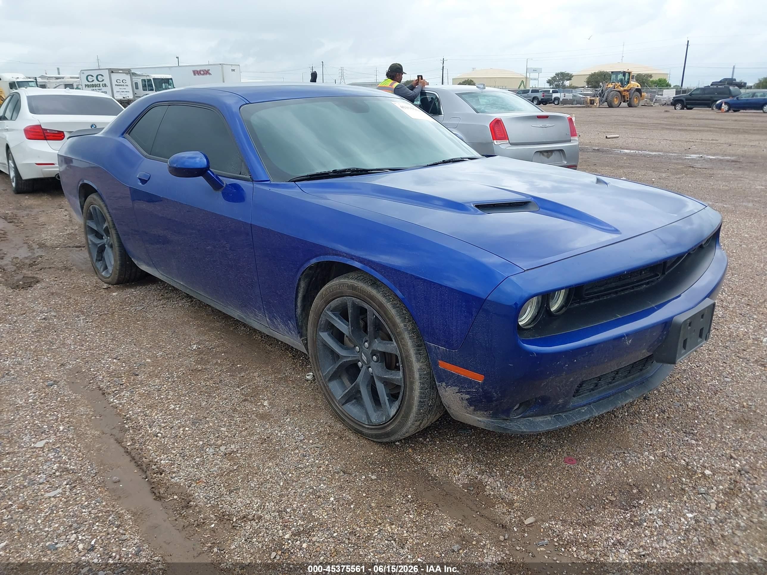2022 Dodge Challenger SXT, VIN 2C3CDZAG8NH122341 — Not stated