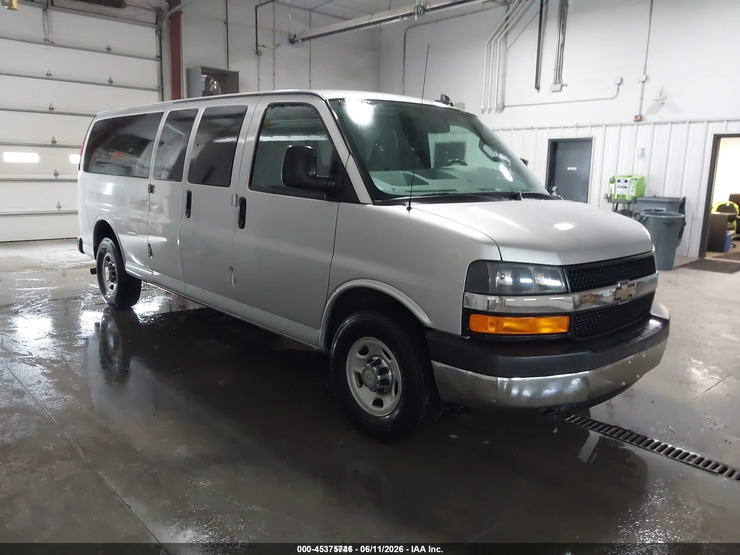 2016 Chevrolet Express Passenger LT, VIN 1GAZGPFFXG1276030 — Rear end