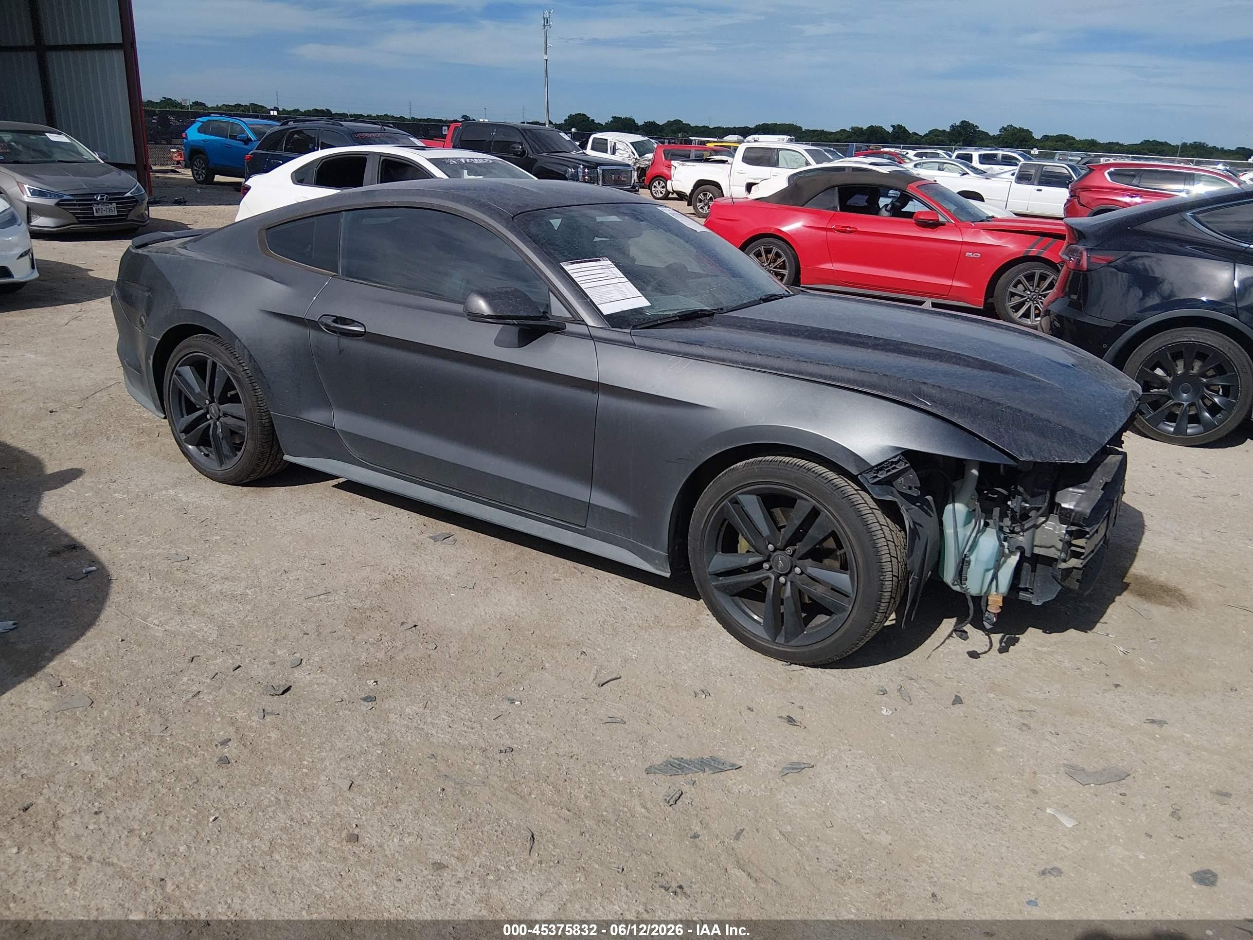 2017 Ford Mustang EcoBoost, VIN 1FA6P8TH9H5259242 — Front end