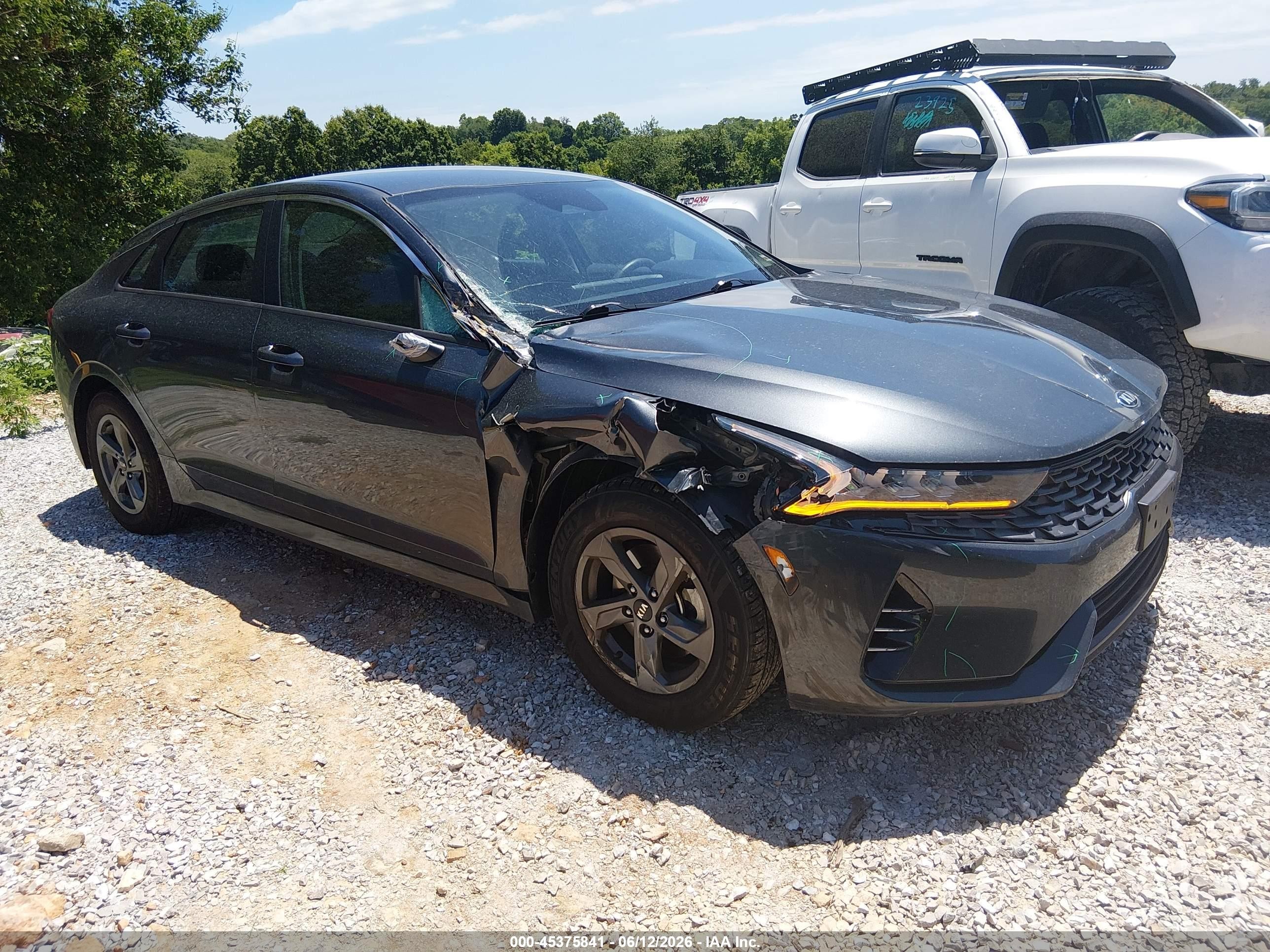 2021 Kia K5 LXS, VIN 5XXG14J29MG054565 — Side