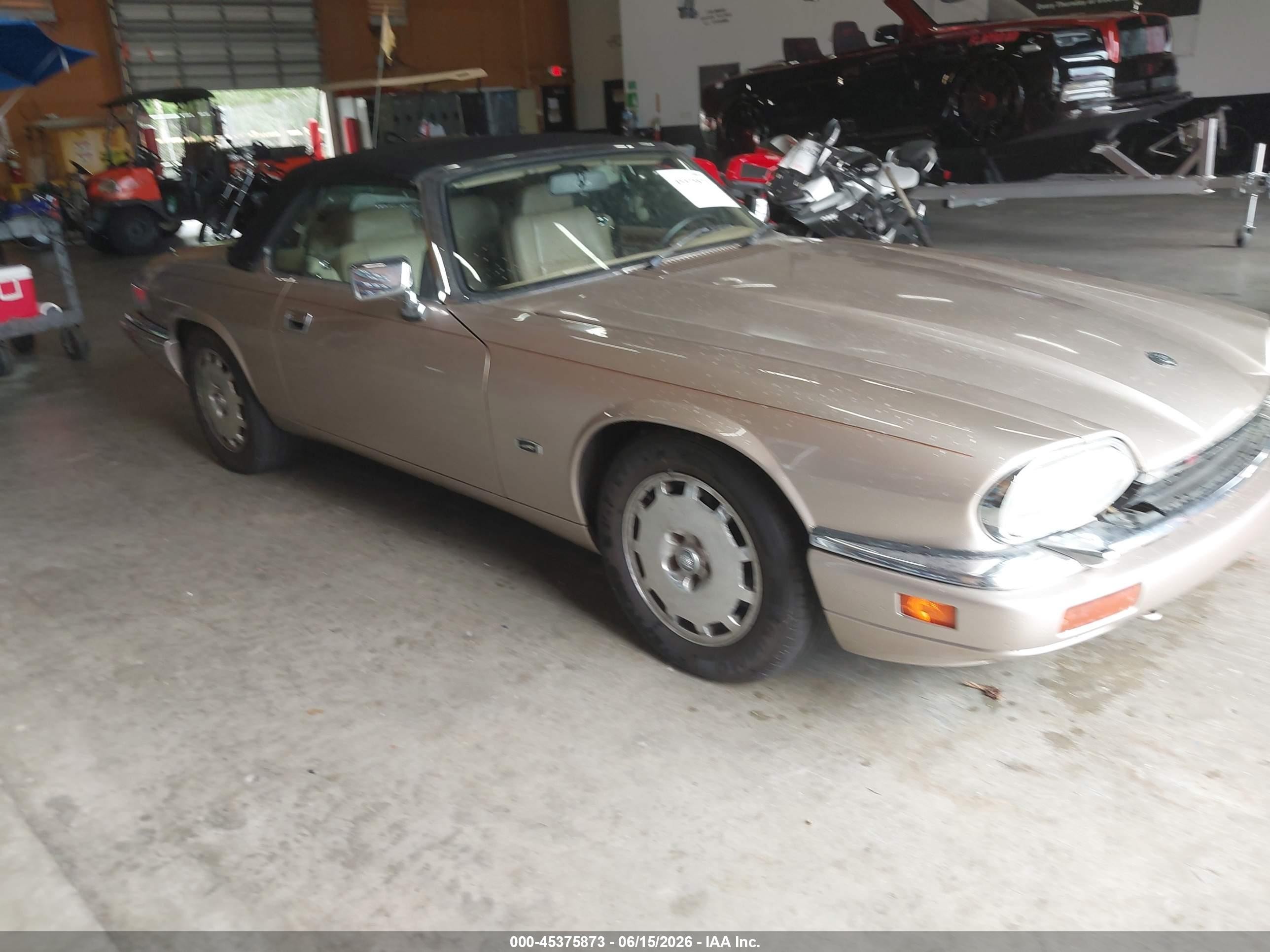 1994 Jaguar XJS, VIN SAJNX274XRC188674 — Обычный износ