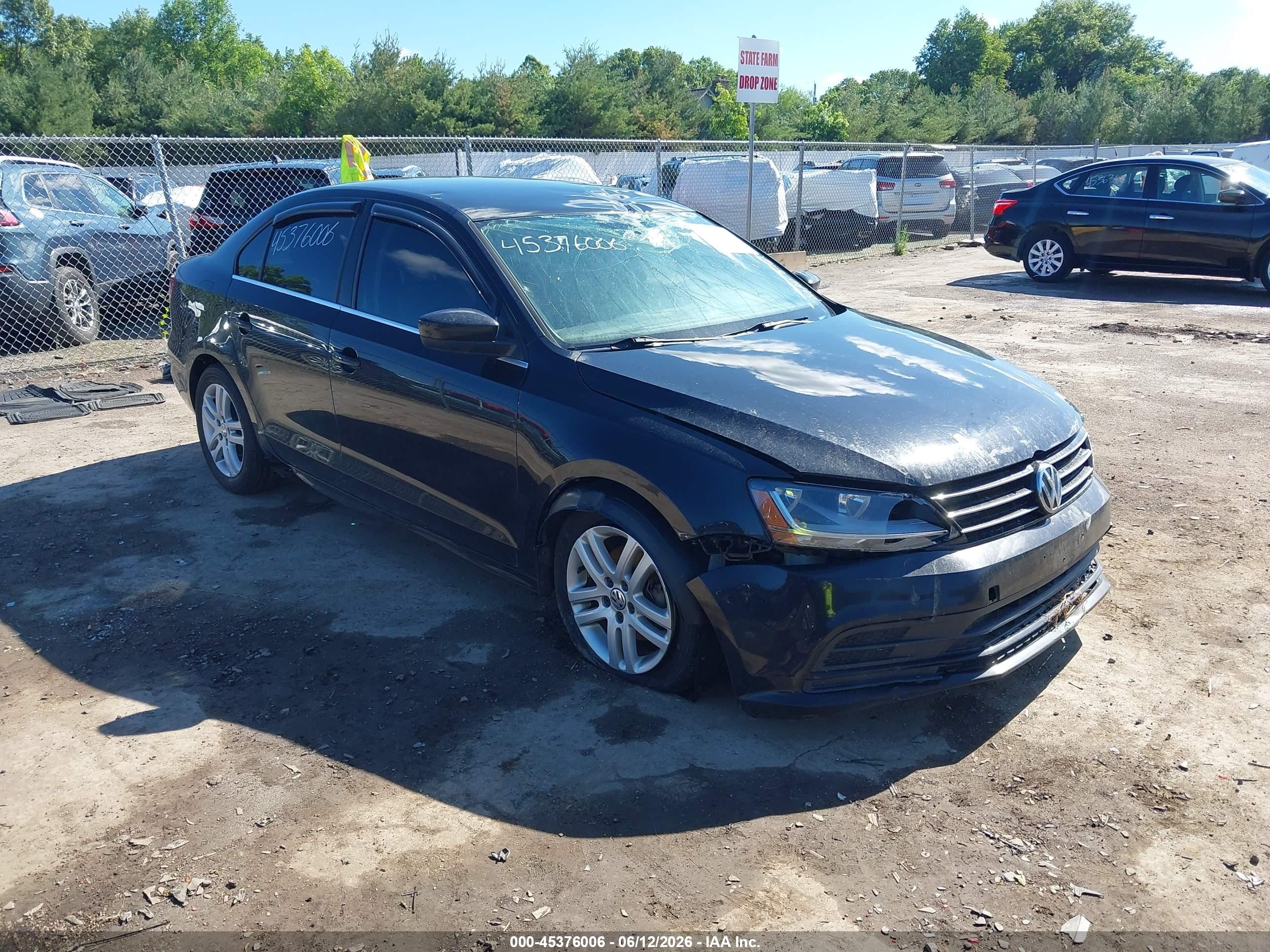 2017 Volkswagen Jetta S, VIN 3VW2B7AJ4HM370165 — Front end