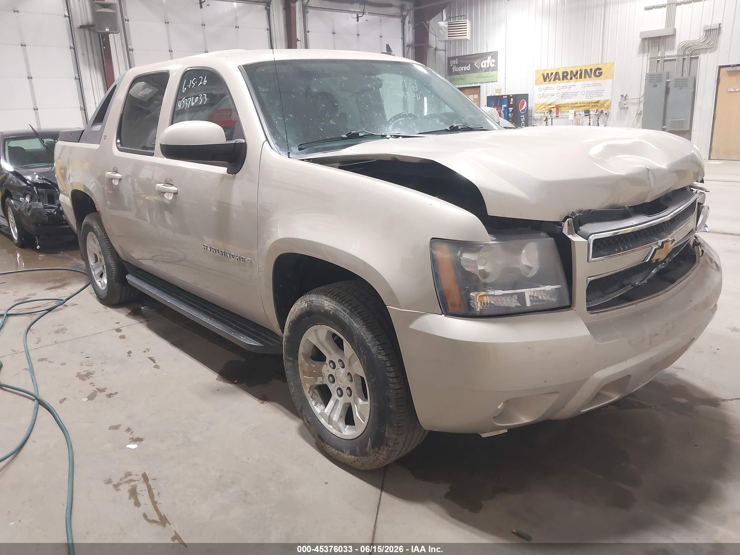 2009 Chevrolet Avalanche 1LT, VIN 3GNFK12379G107550 — Front end