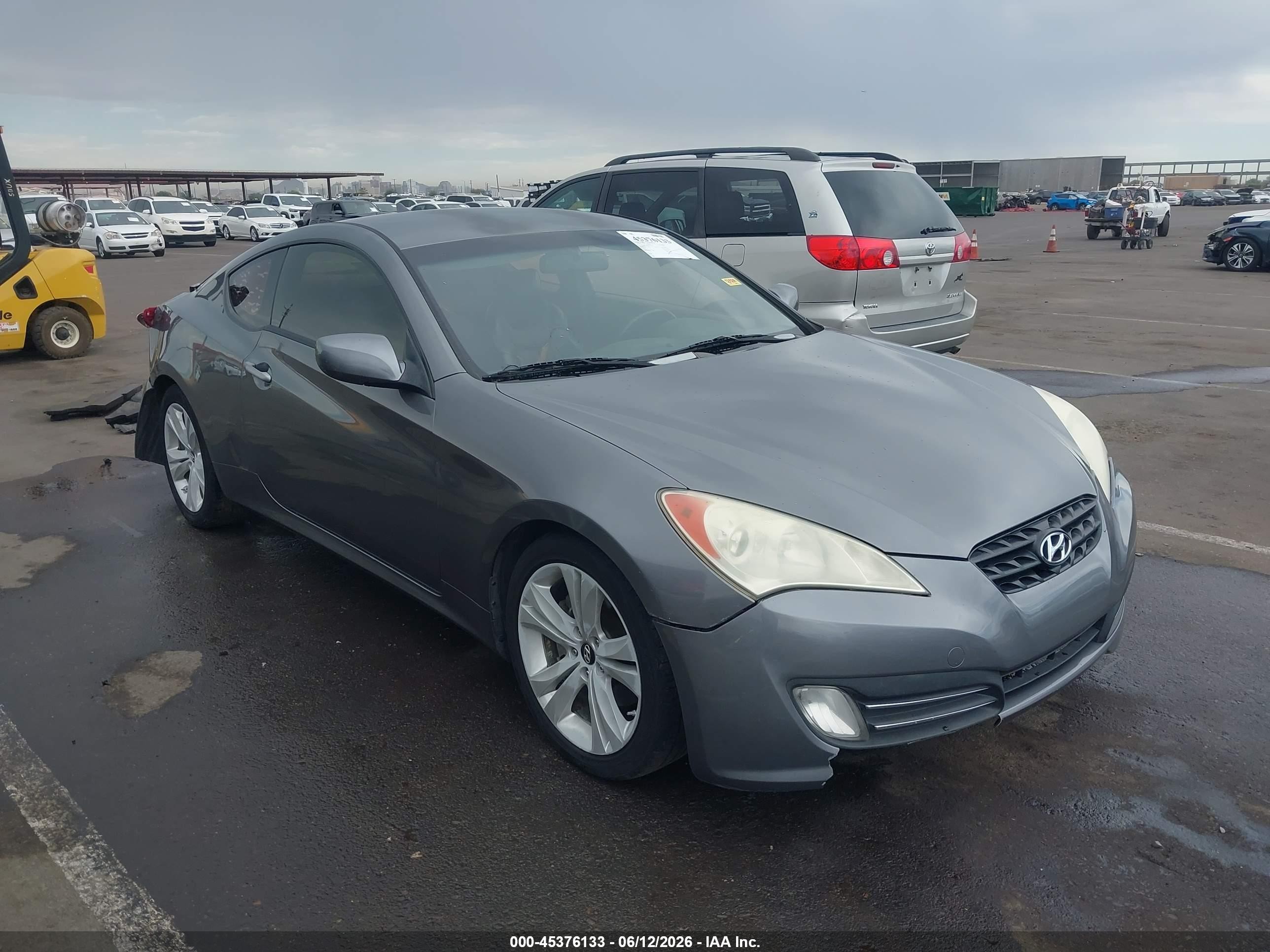 2010 Hyundai Genesis Coupe, VIN KMHHU6KH2AU013495 — Rear end
