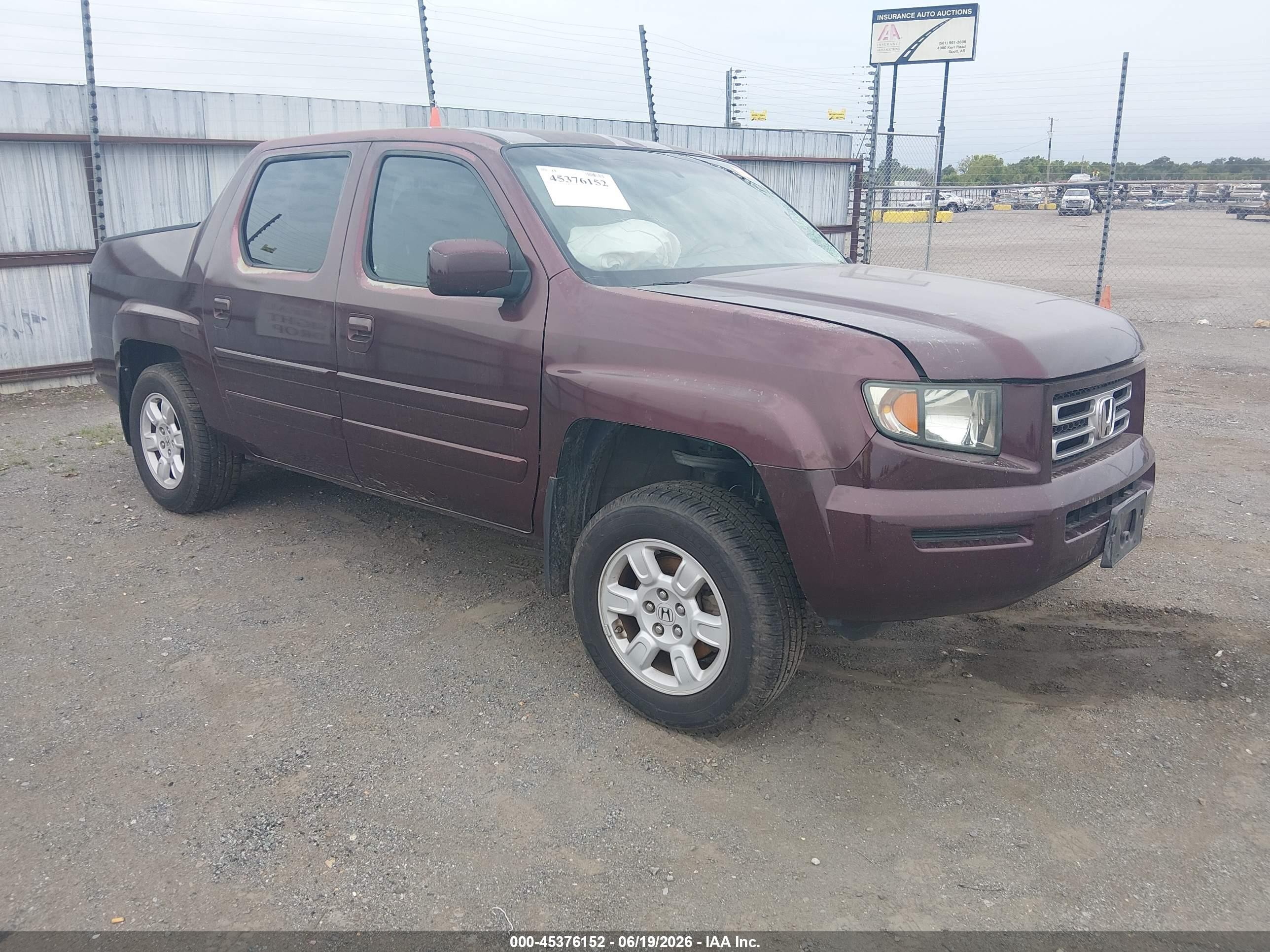 2007 Honda Ridgeline RTS, VIN 2HJYK16497H535553 — Side